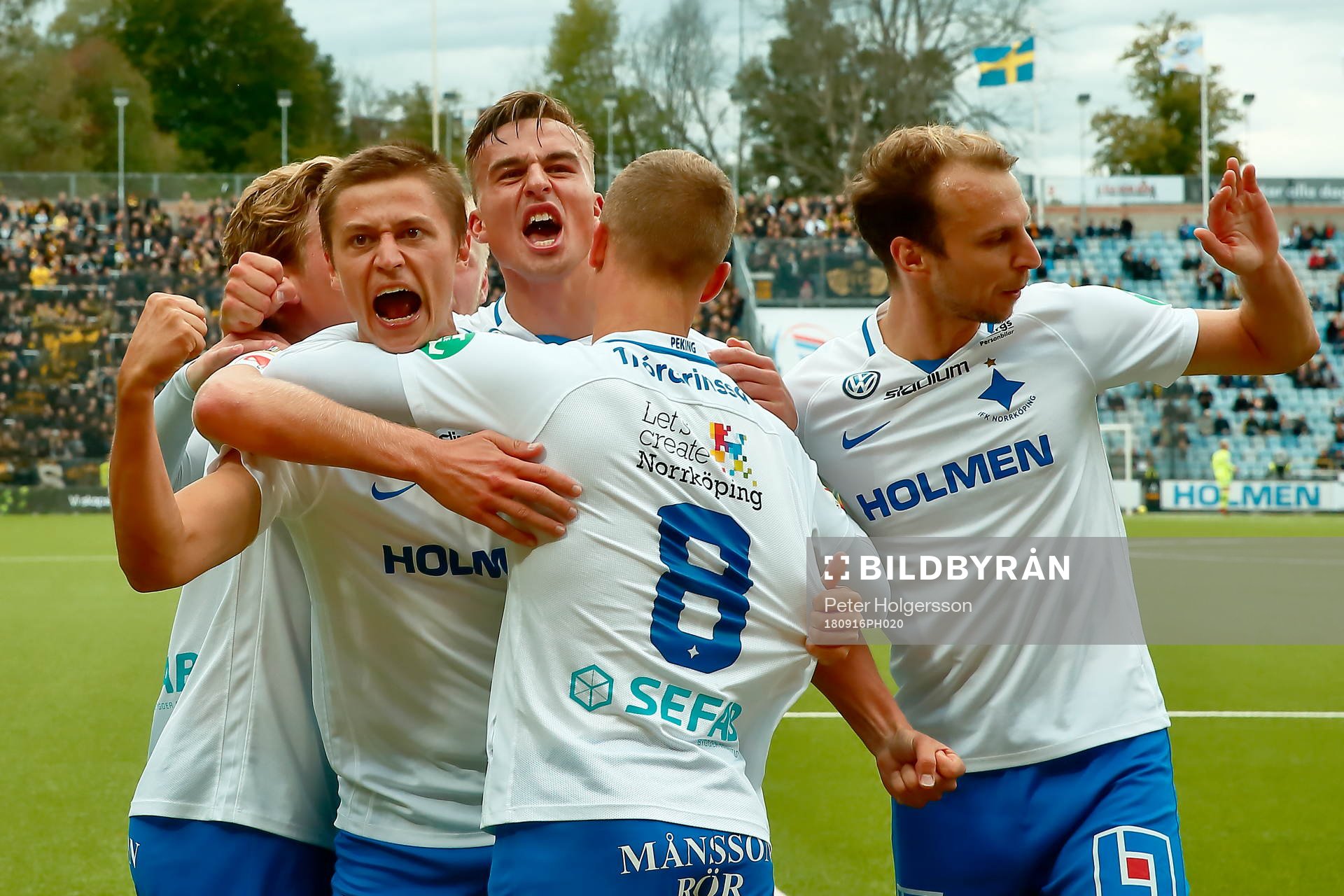 Norrköpings Simon Thern och Norrköping jublar