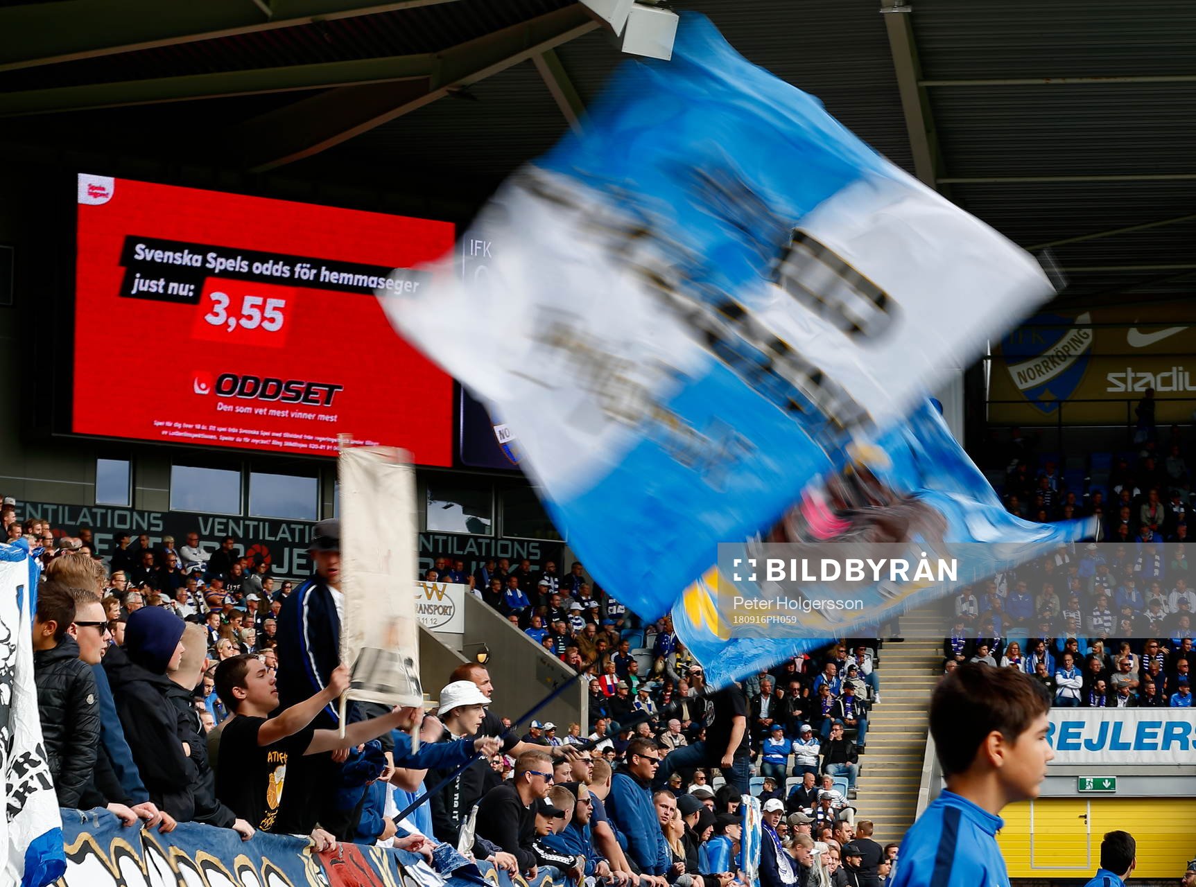 Norrköpings supporters under fotbollsmatchen i Allsvenskan mellan Norrköping och AIK den 16 september 2018 i Norrköping.