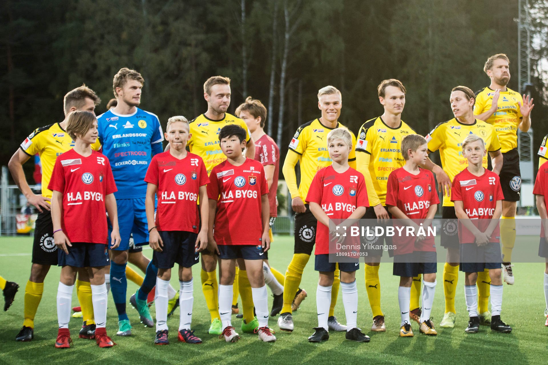 Frejs startuppställning innan fotbollsmatchen i Superettan