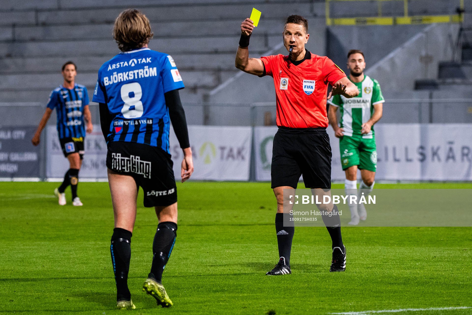 Sirius Tim Björkström får gult kort