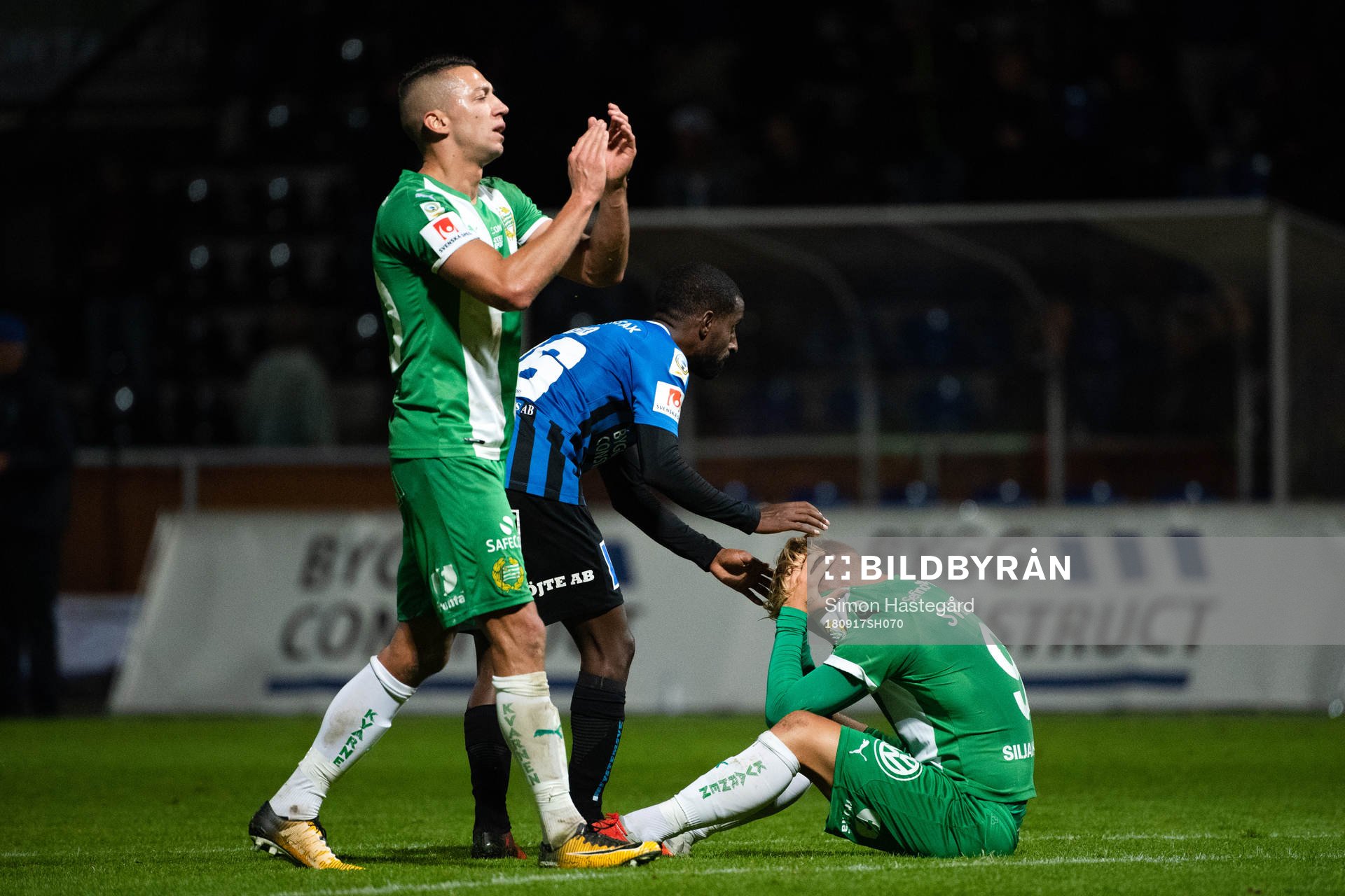 Hammarbys Nikola Djurdjic och Sander Svendsen deppar