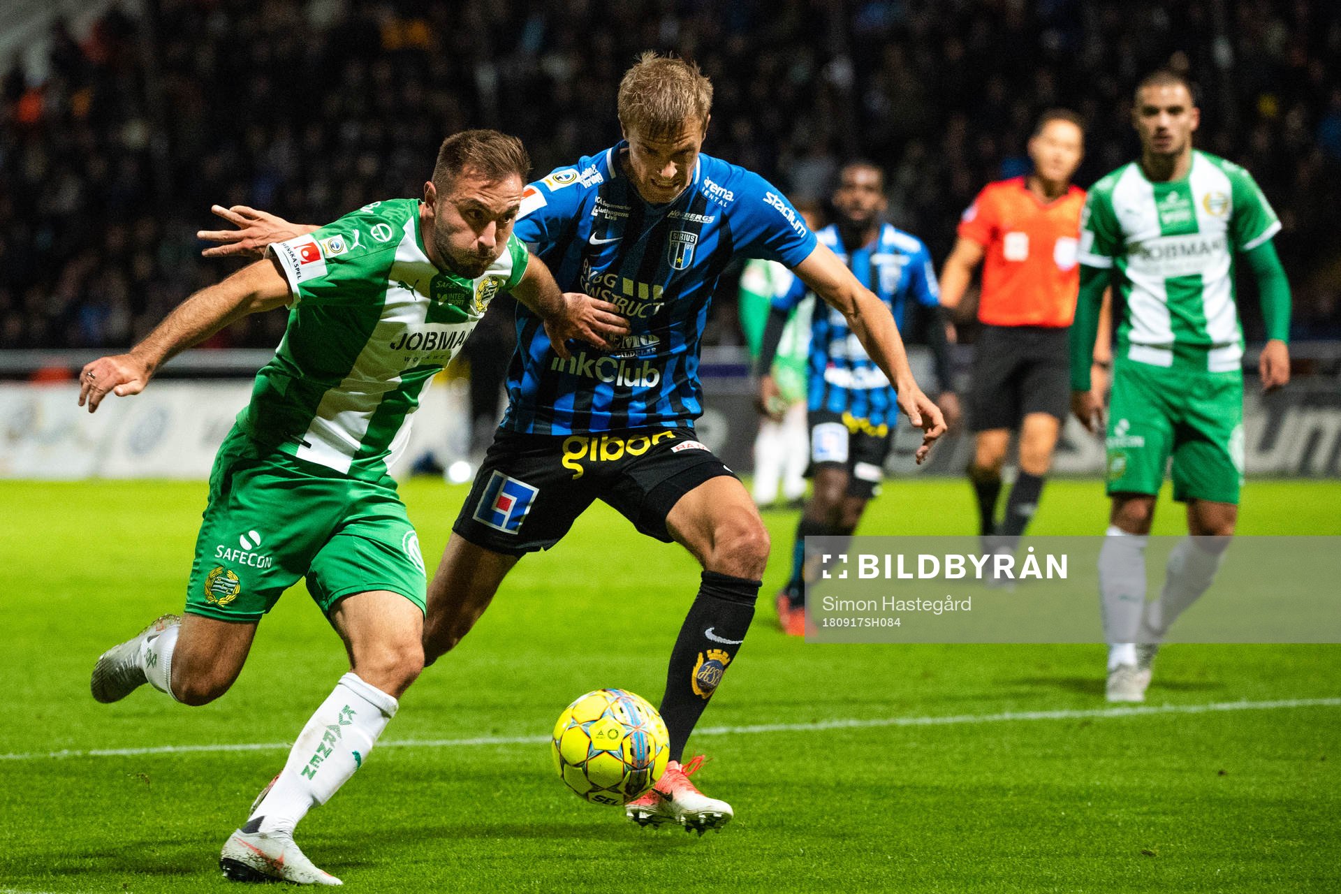 Hammarbys Muamer Tankovic och Sirius Oscar Pehrsson