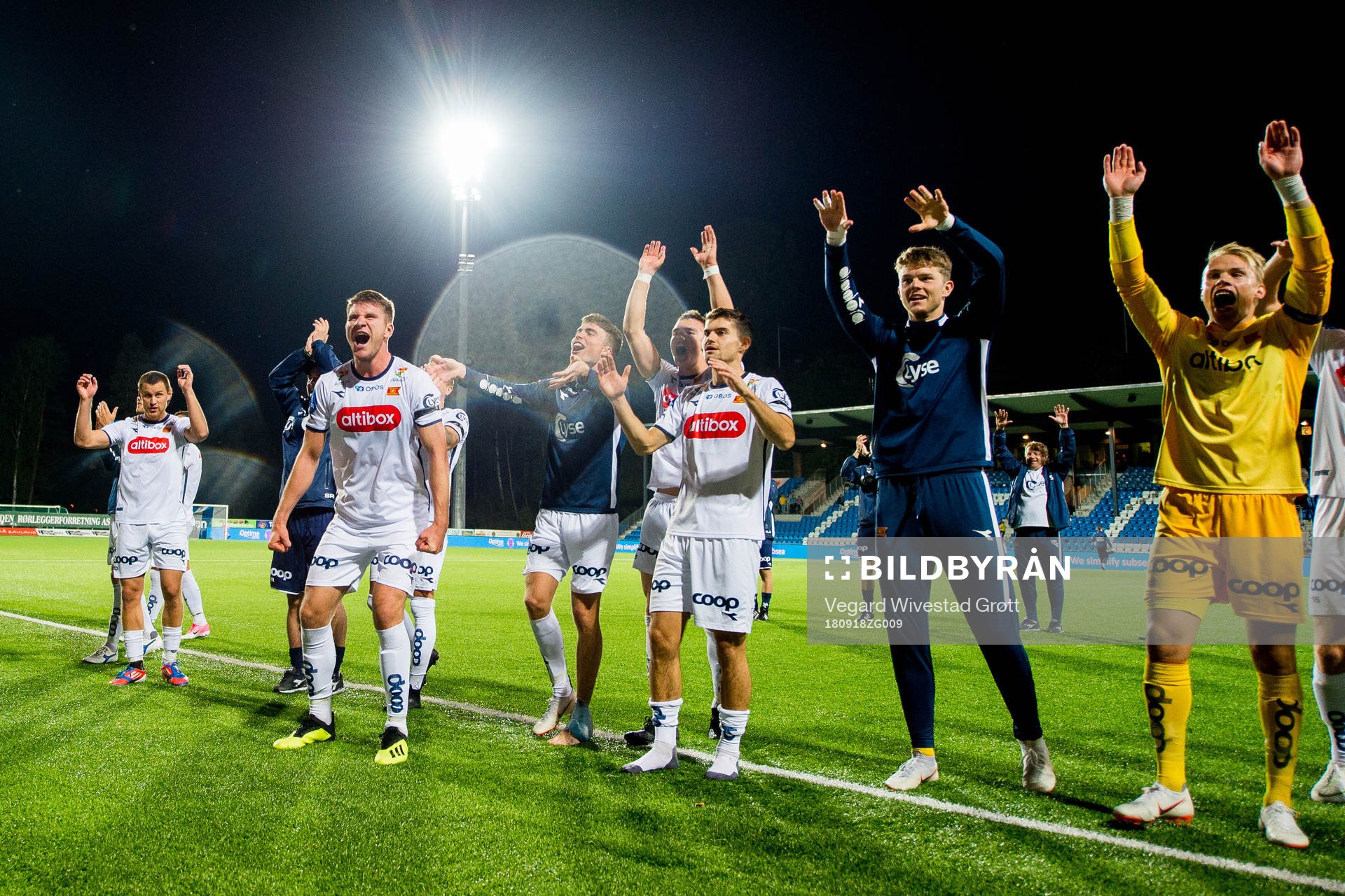 Axel Andresson, Ylldren Ibrahimaj, goalkeeper Amund Wichne