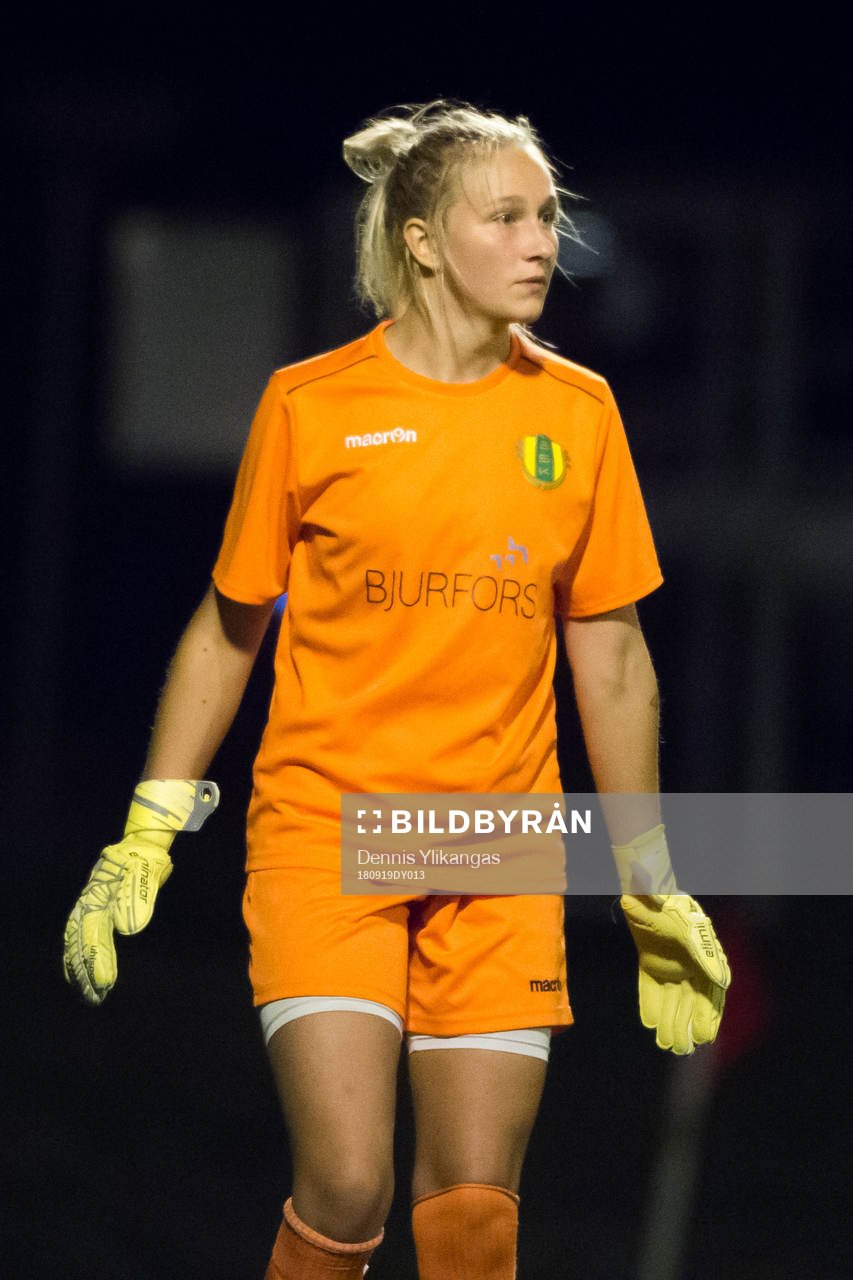 Bollstanäs målvakt Olivia Palmqvist