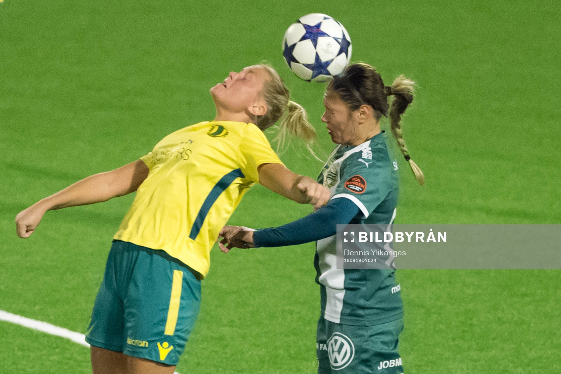 Bollstanäs Anna Thim och Lauren Kaskie