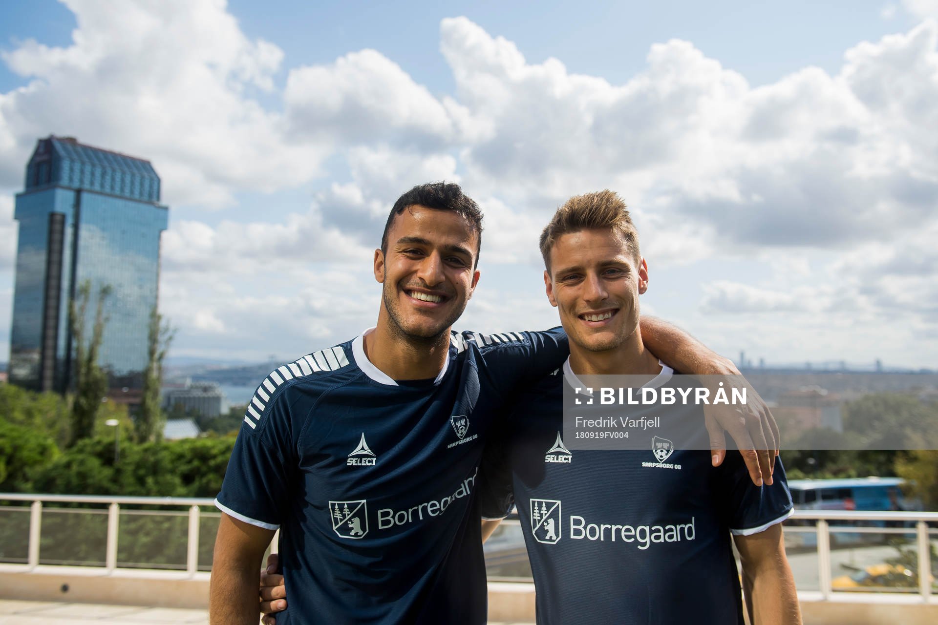 Harmet Singh and Kristoffer Zachariassen of Sarpsborg 08