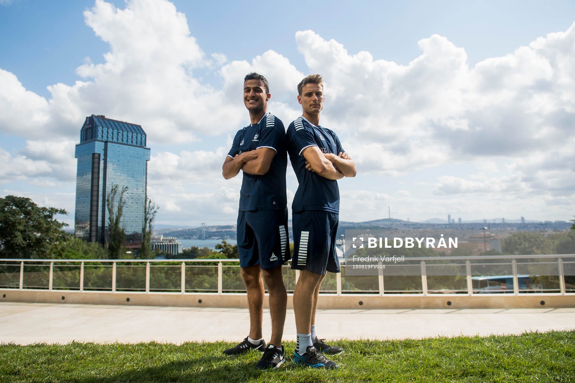 Harmet Singh and Kristoffer Zachariassen of Sarpsborg 08
