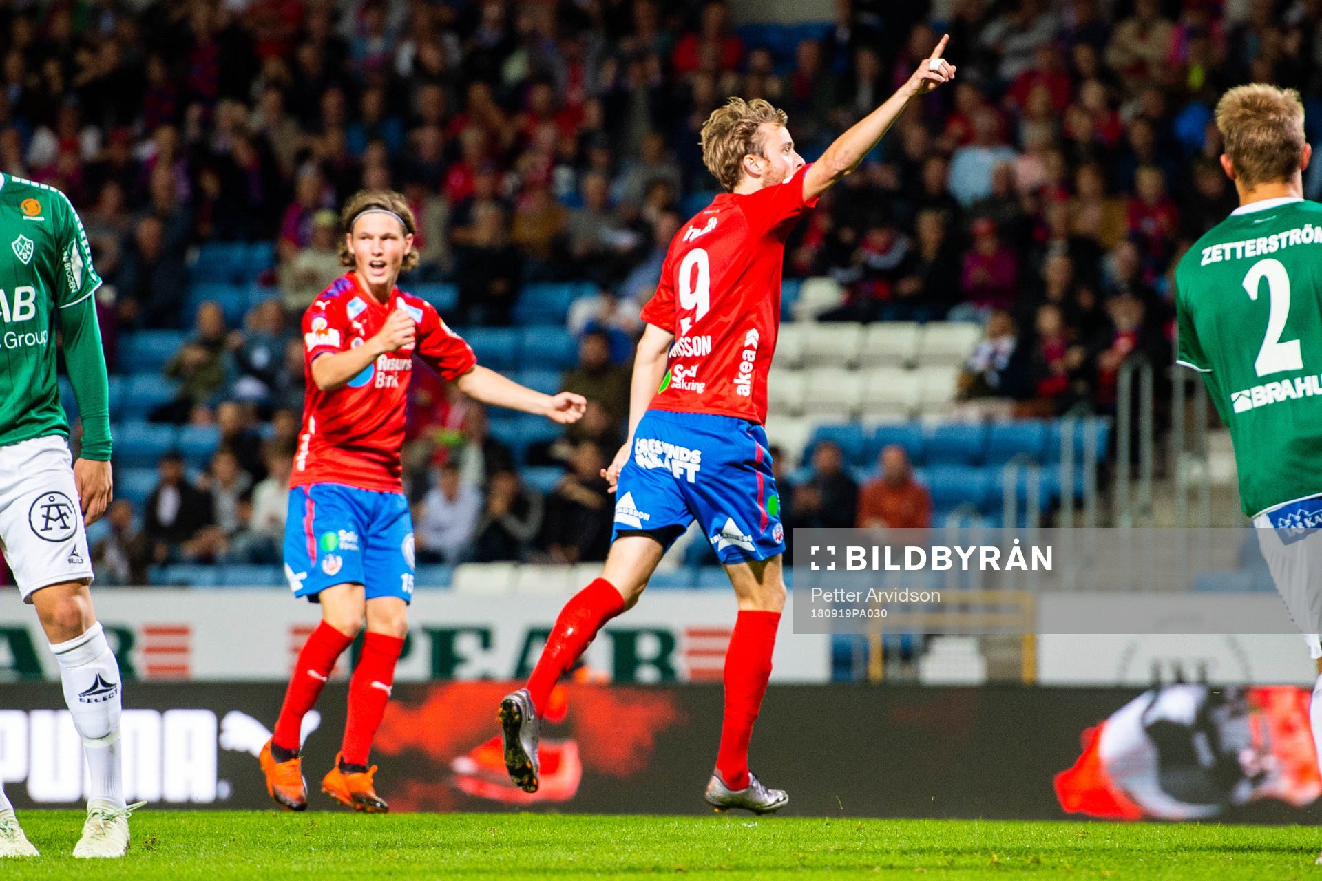 Helsingborgs Rasmus Jönsson jublar