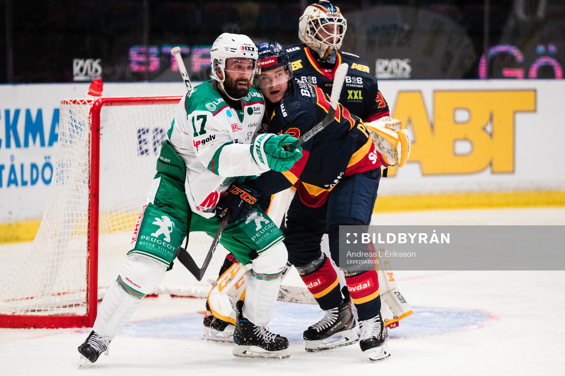 Rögles Taylor Matson och Djurgårdens Bobbo Petersson