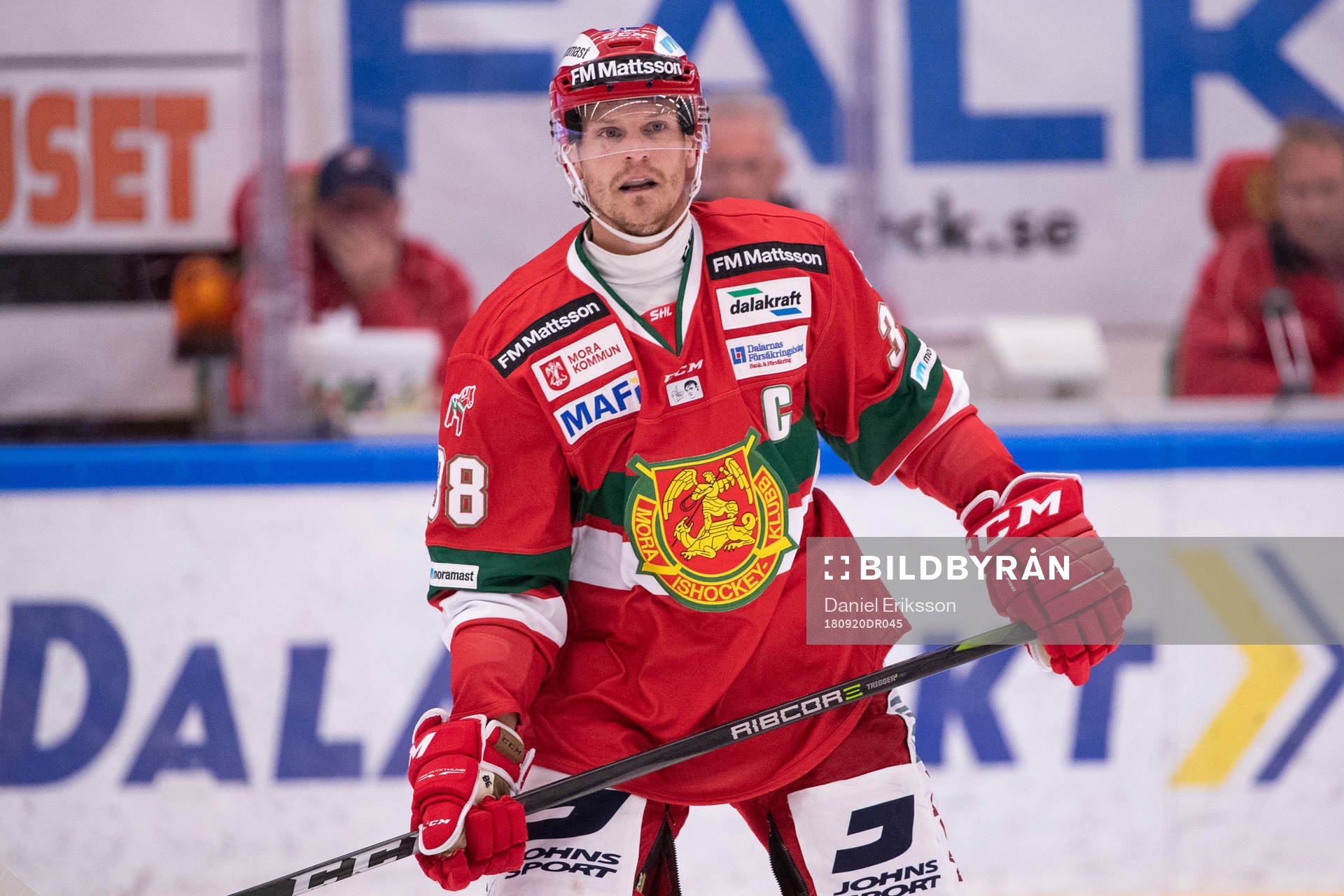 Moras Adam Masuhr  i ishockeymatchen i SHL mellan Mora och