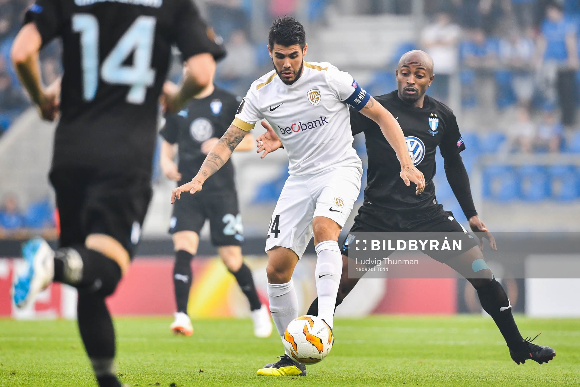 Alejandro Pozuelo of Genk and Fouad Bachirou of Malmö FF
