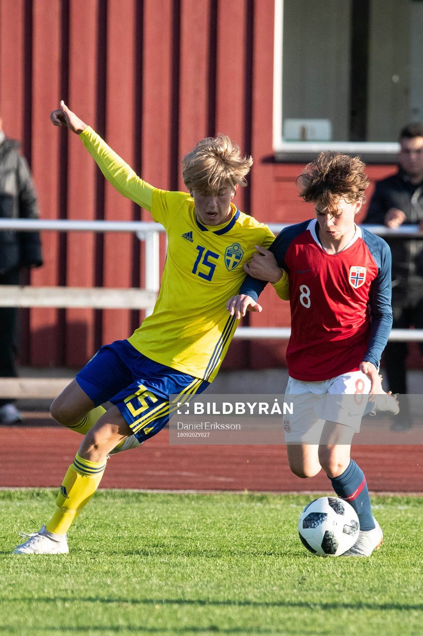 Sveriges Holger Olsson och Norges Kristian Malt Arnstad i