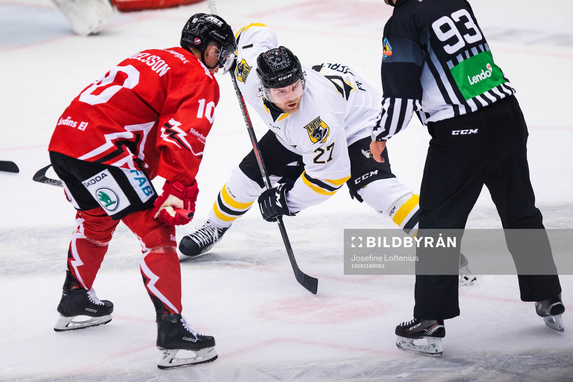Vita Hästens Jesper Samuelsson och Panterns Alexander
