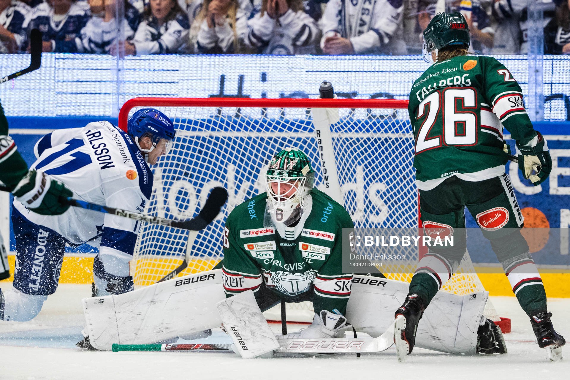 Leksands Martin Karlsson utmanar målvakt Tex Willamsson