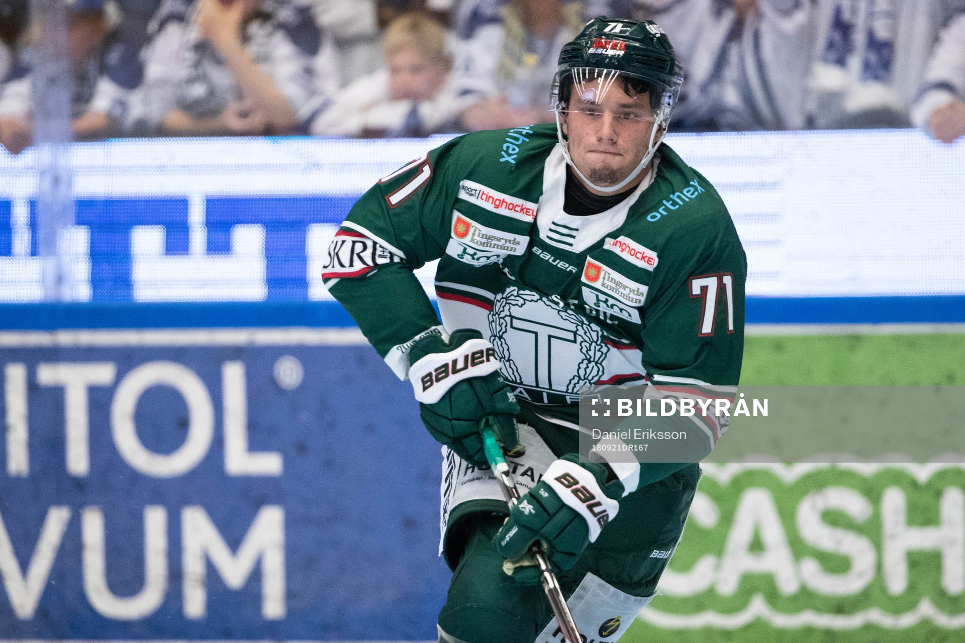 Tingsryds Filip Ahl  i ishockeymatchen i Hockeyallsvenskan
