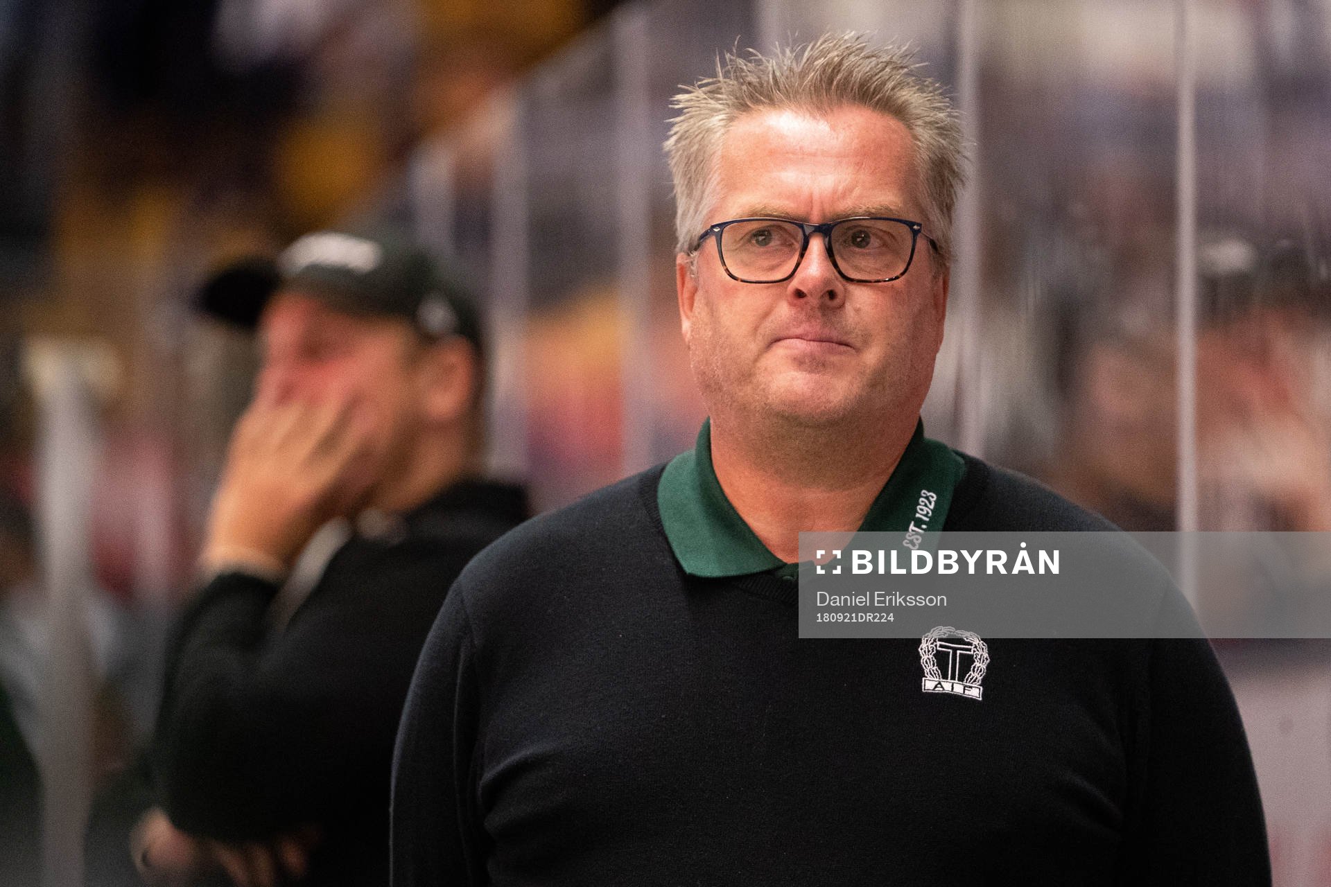Tingsryds Tränare Per Ljusteräng   i ishockeymatchen i