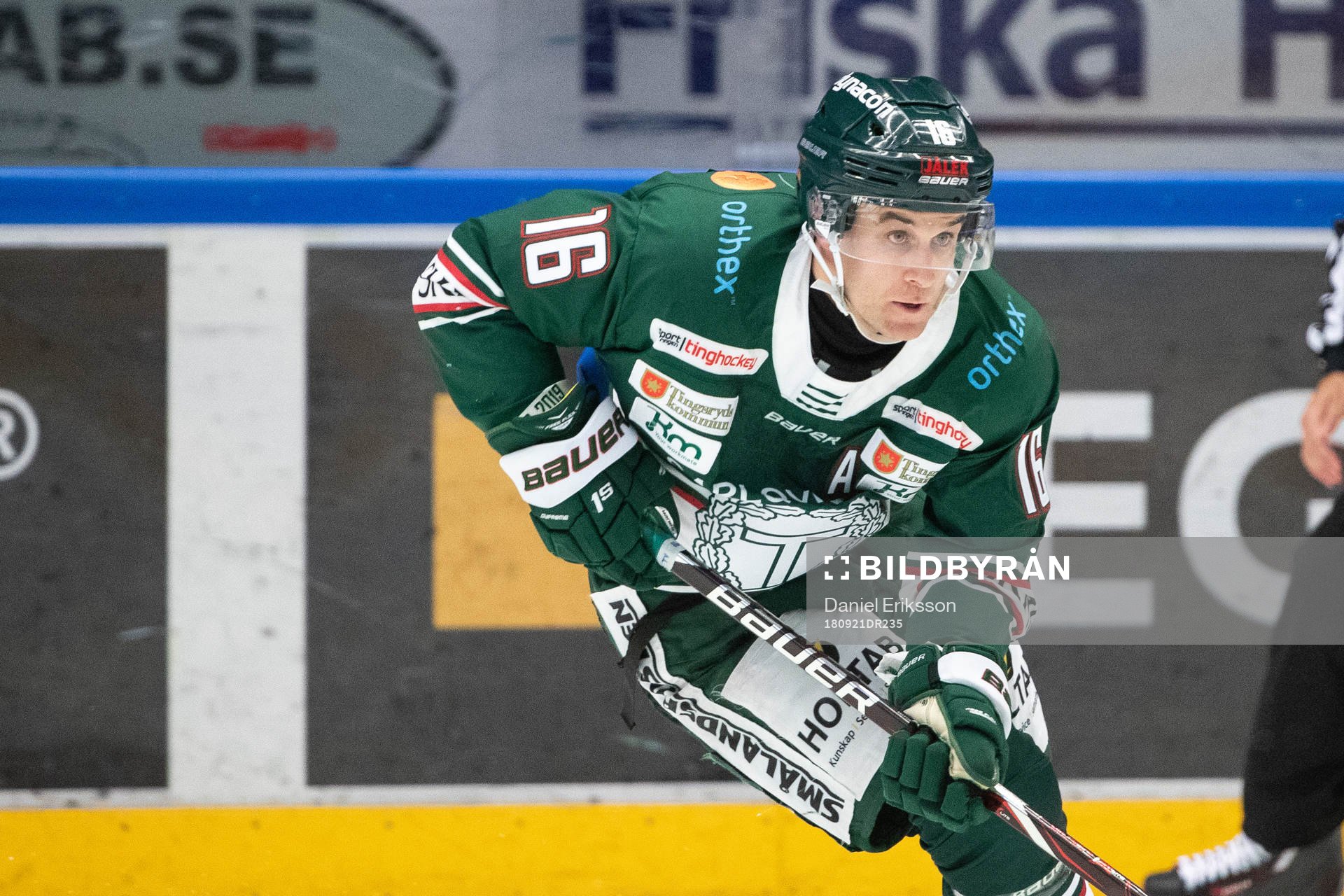 Tingsryds Mark Macmillan  i ishockeymatchen i