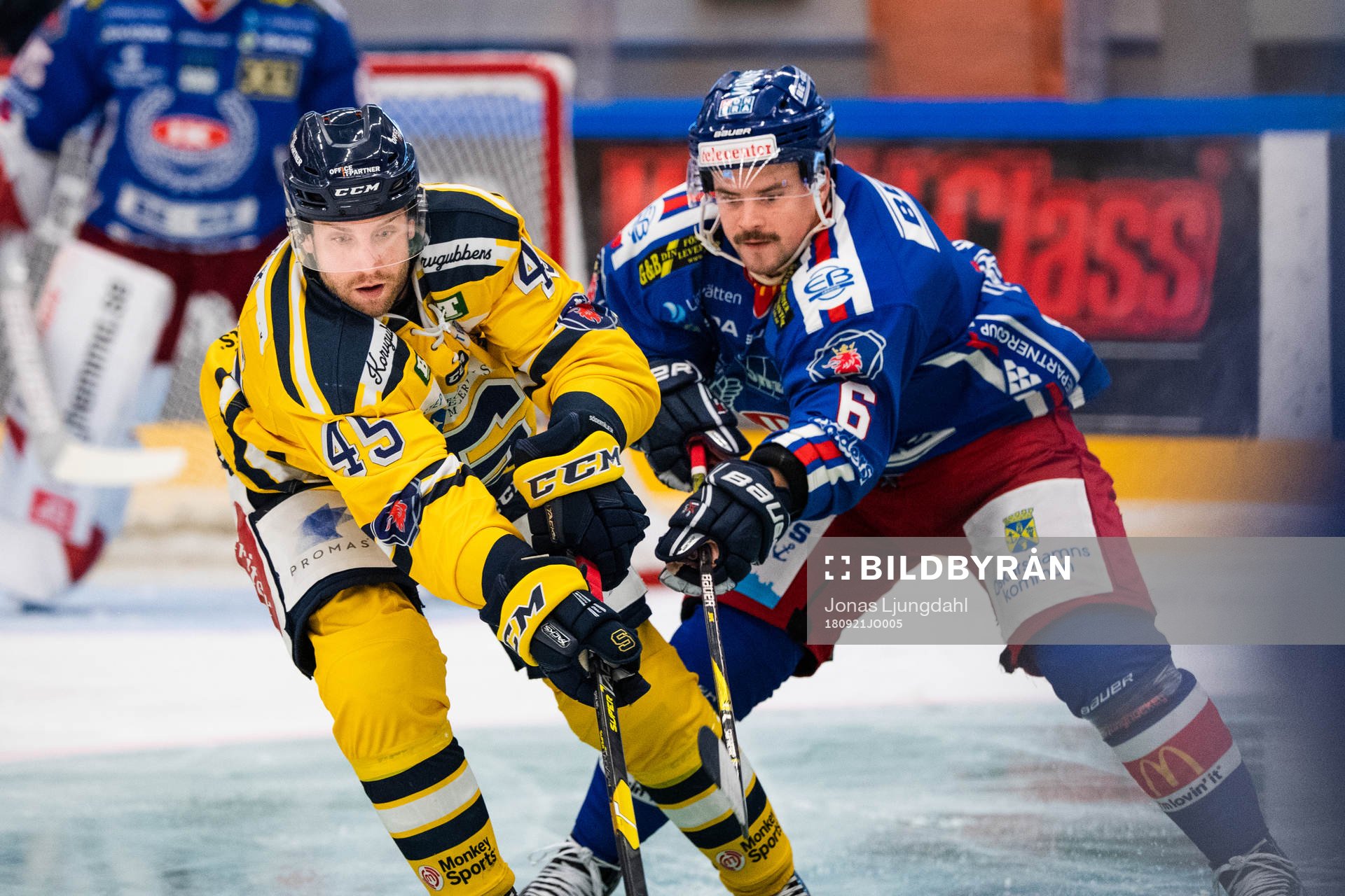 Södertäljes Sebastian Dyk och Oskarshamns Jesper Dahlroth