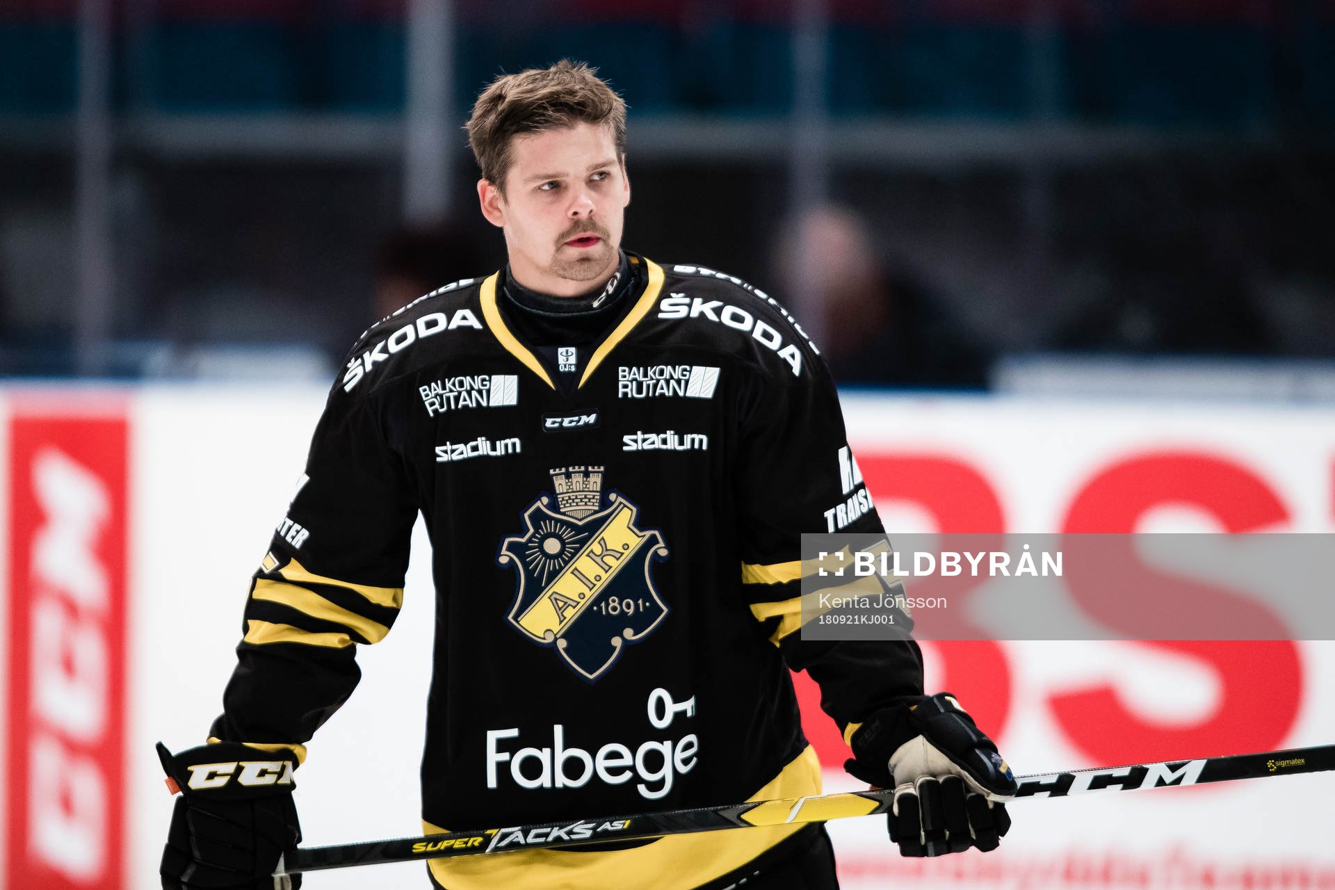 s David Berg innan ishockeymatchen i Hockeyallsvenskan