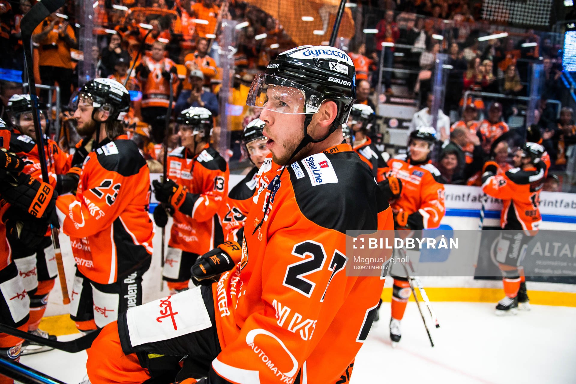 Karlskronas Matt Carey  jublar  ishockeymatchen i