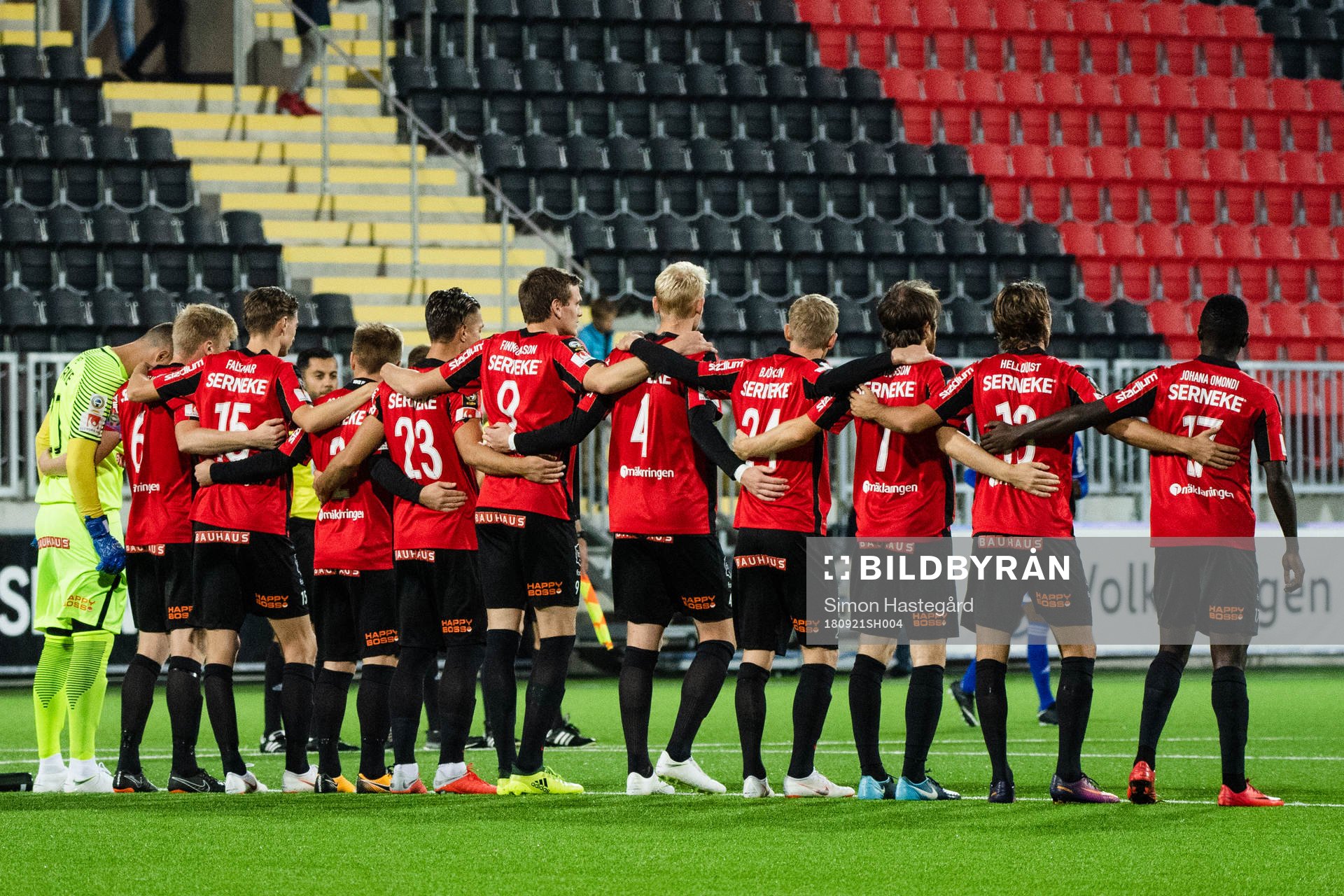 Brommapojkarnas spelare i en tyst minut