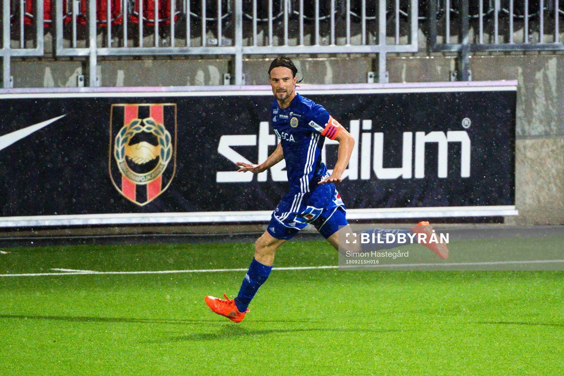 Sundsvalls Linus Hallenius jublar