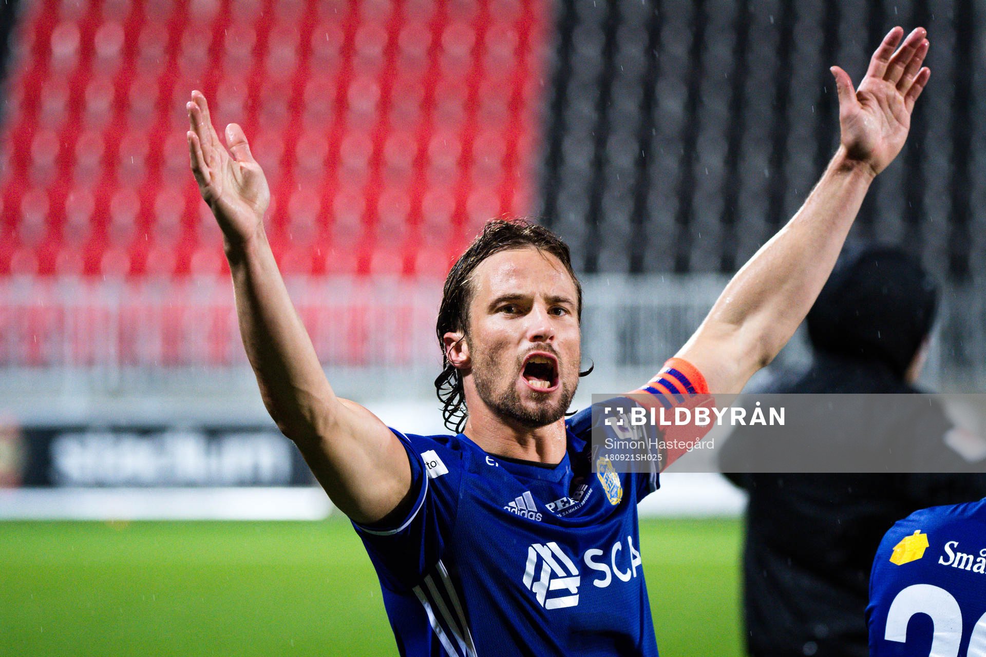 Sundsvalls Linus Hallenius jublar