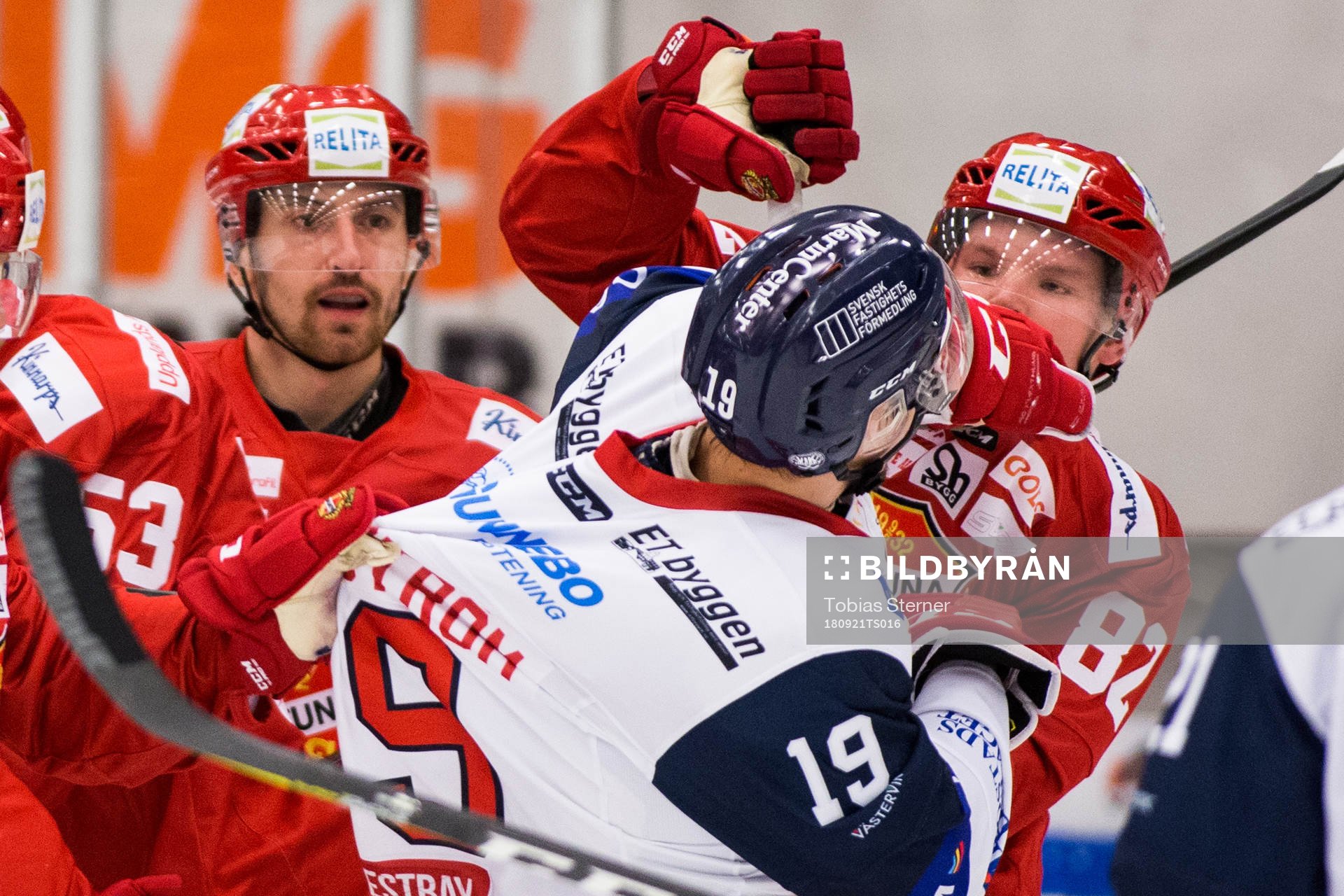 Bråk mellan Västerviks Jens Holmström och Almtunas