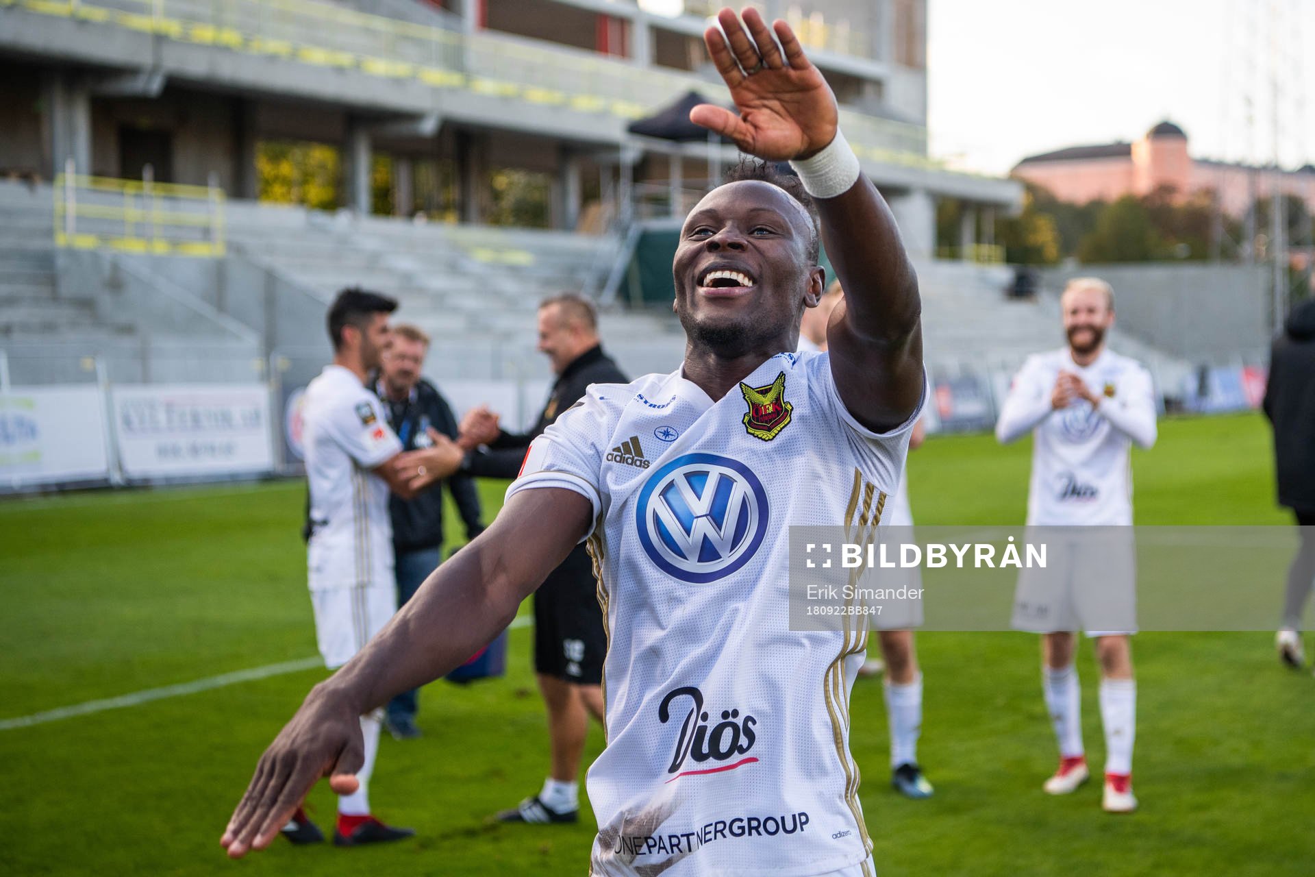 Östersunds Samuel Laryea Mensiro jublar