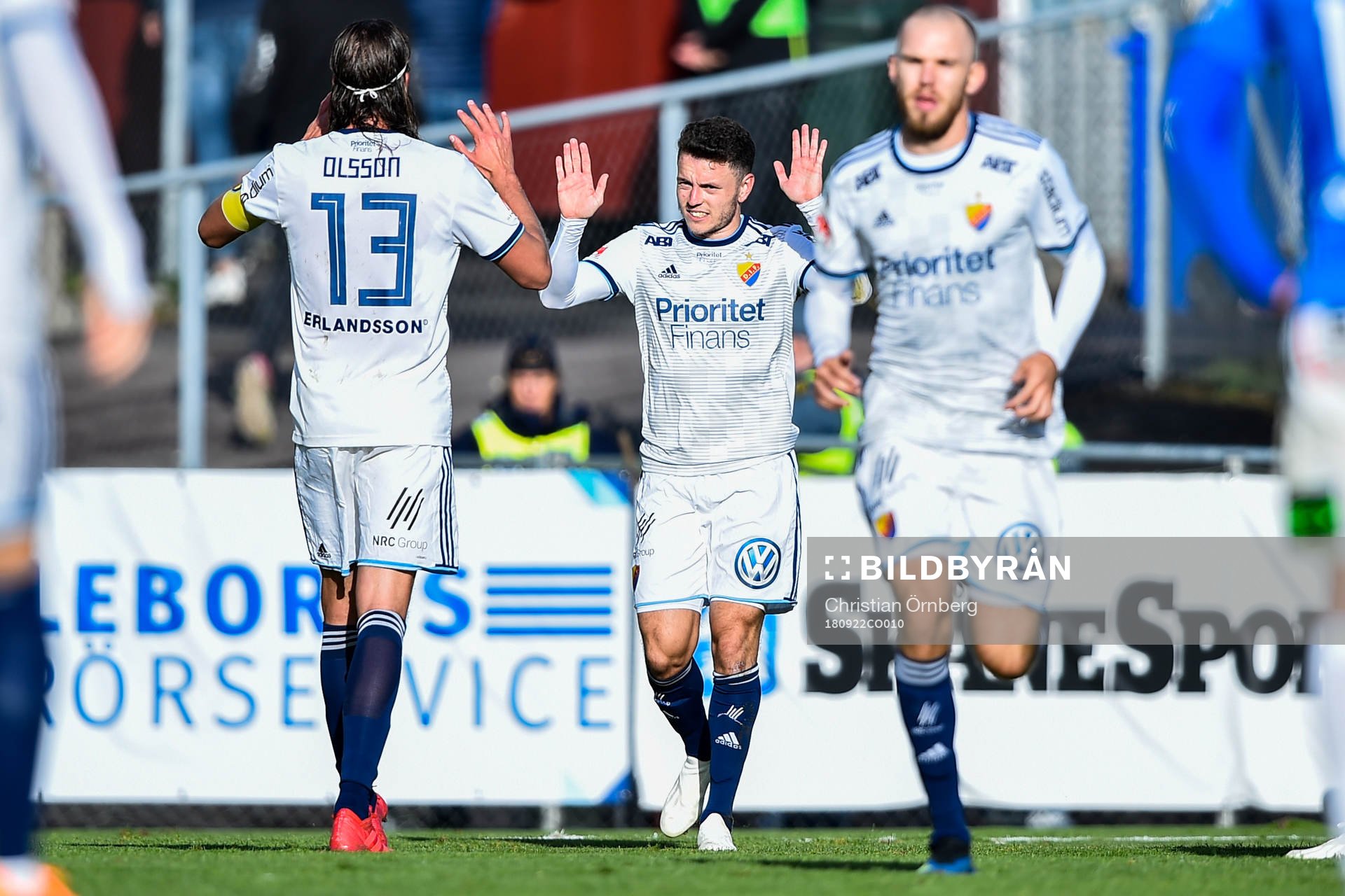 Djurgårdens Kerim Mrabti jublar efter 2-0 under fotbollsmatchen i Allsvenskan mellan Trelleborg och Djurgården den 22 september 2018 i Trelleborg.