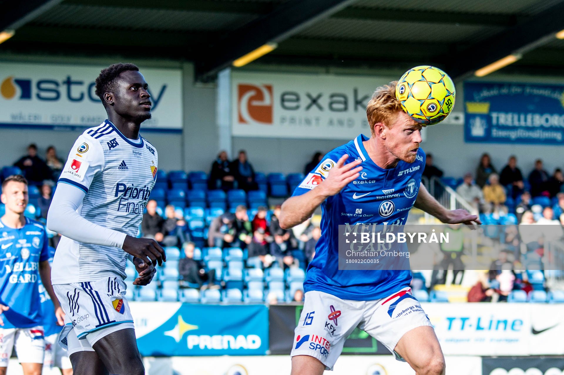 Trelleborgs Lasse Nielsen mot Djurgårdens Aliou Badji