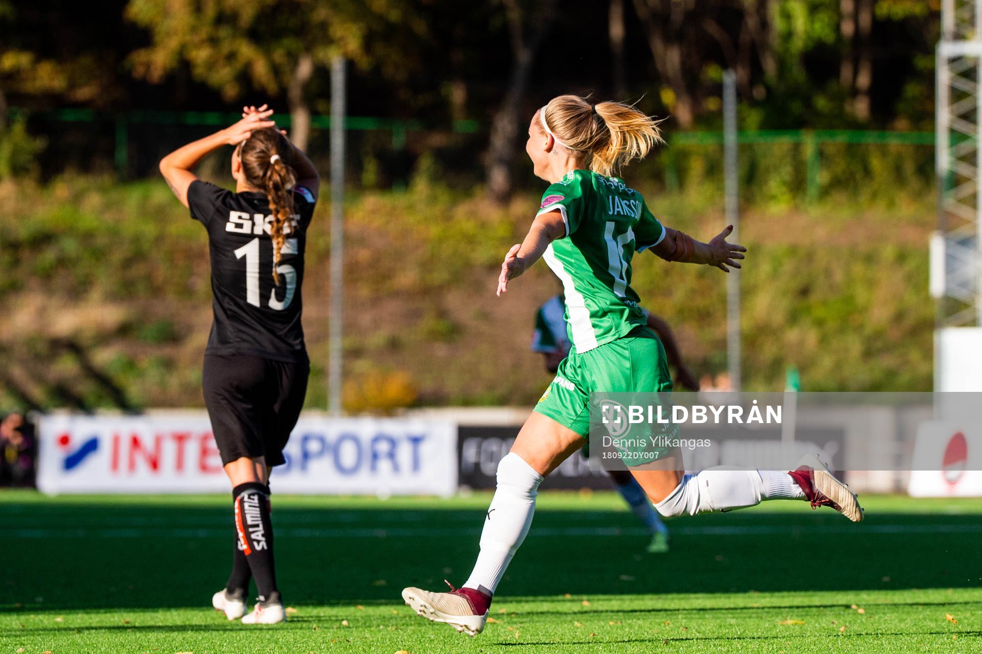 Hammarbys Emma Jansson jublar
