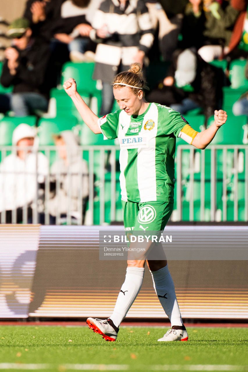 Hammarbys Olga Ekblom jublar