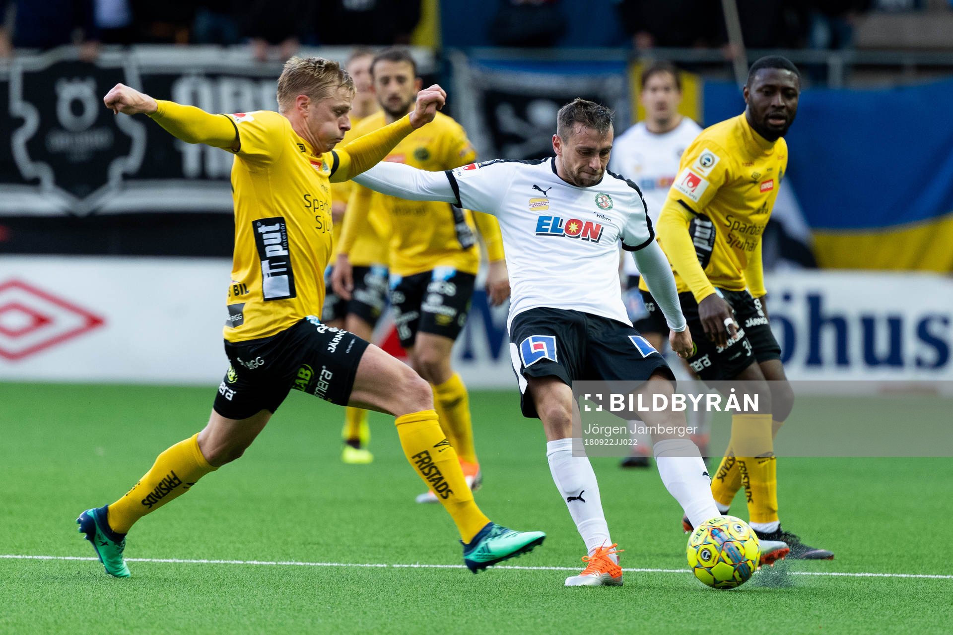 Örebros Filip Rogic och Elfsborgs Per Frick