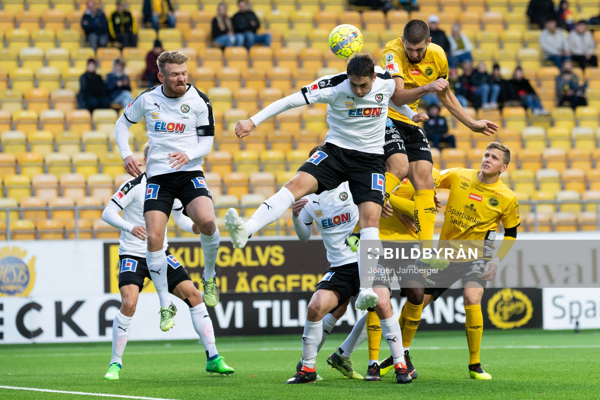 Elfsborgs Ibrahim Dresevic och Örebros Viktor Tranberg i
