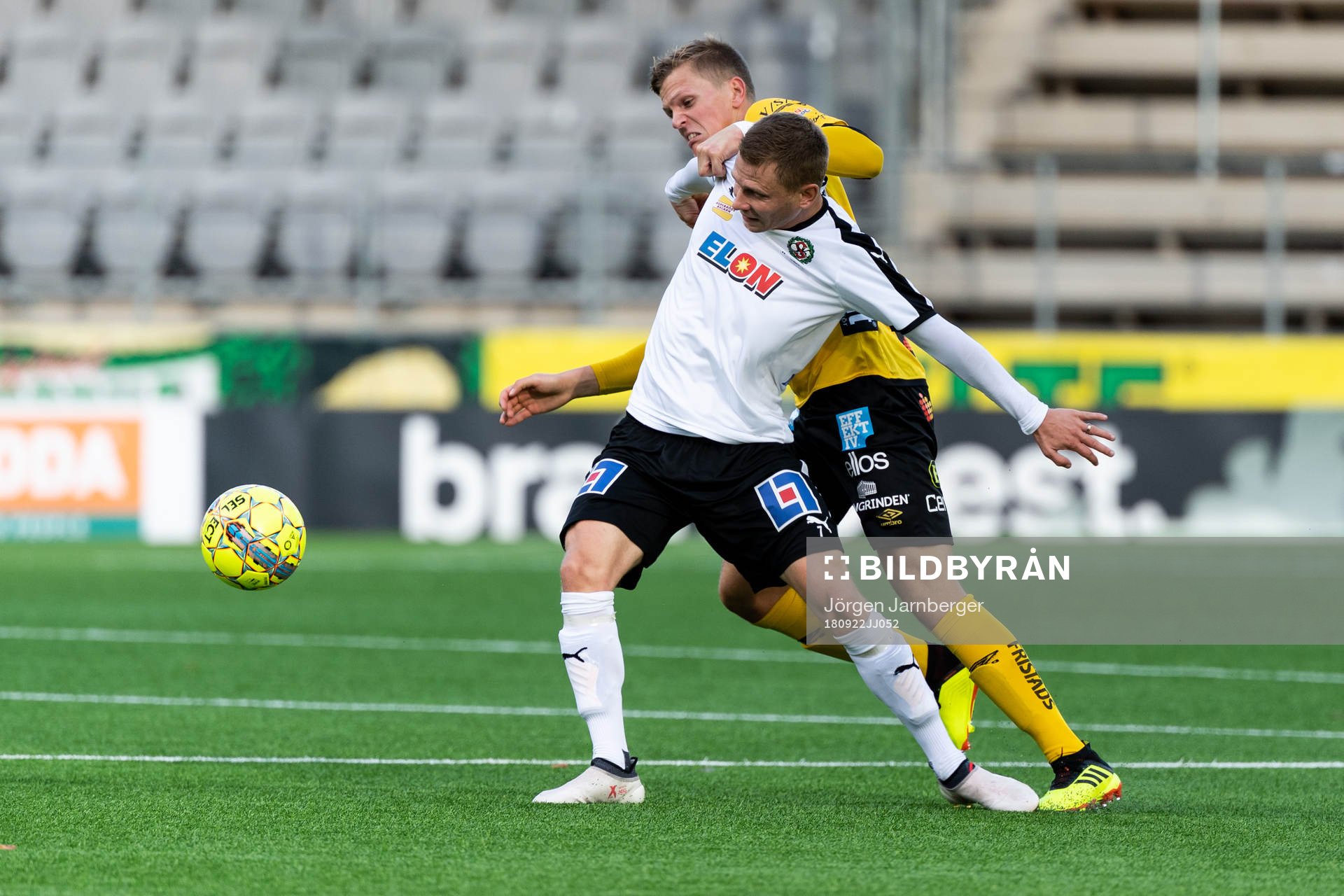 Örebros Johan Bertilsson och Elfsborgs Joakim Nilsson