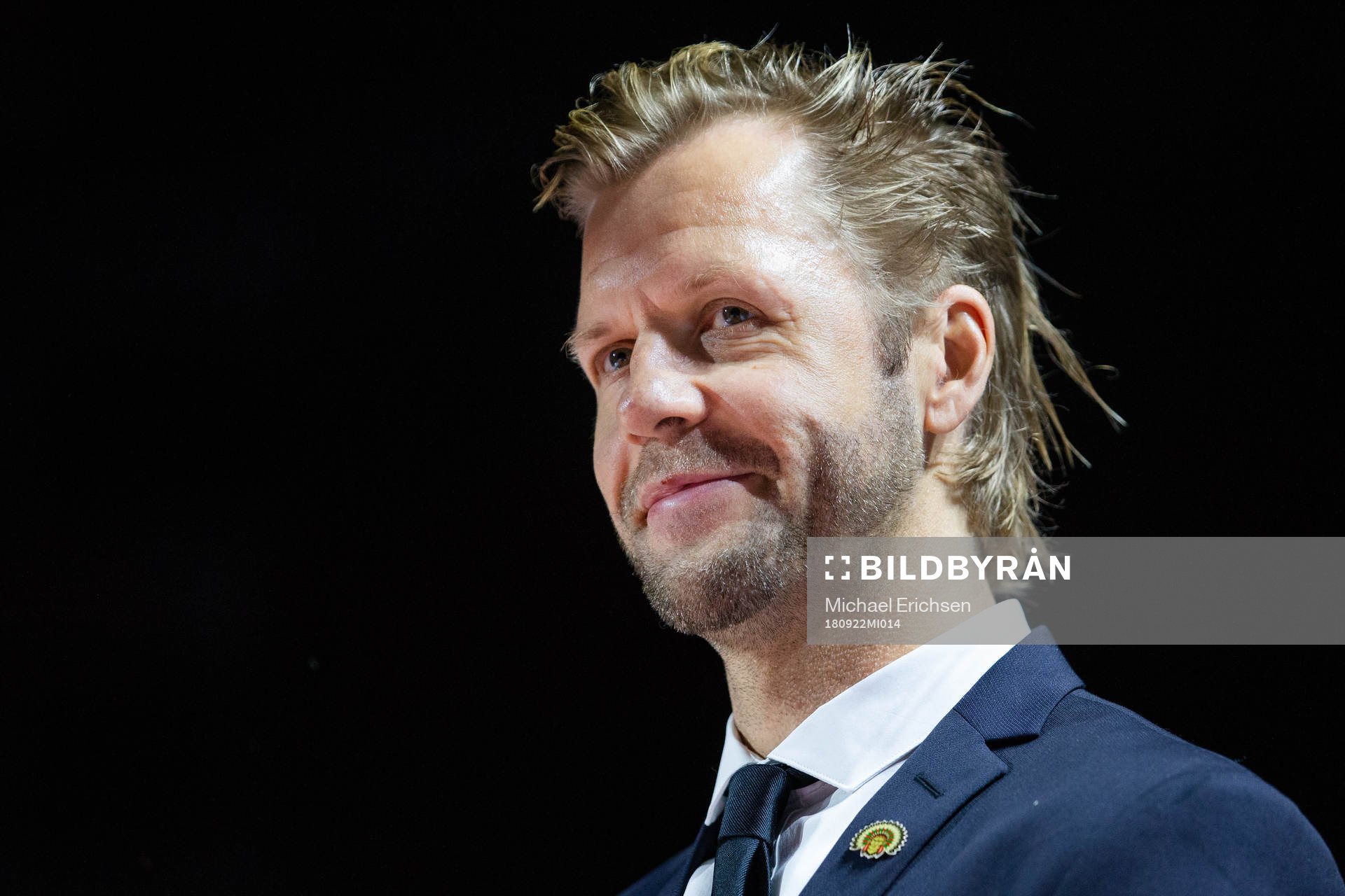 Tomi Kallio hyllas innan ishockeymatchen i SHL mellan