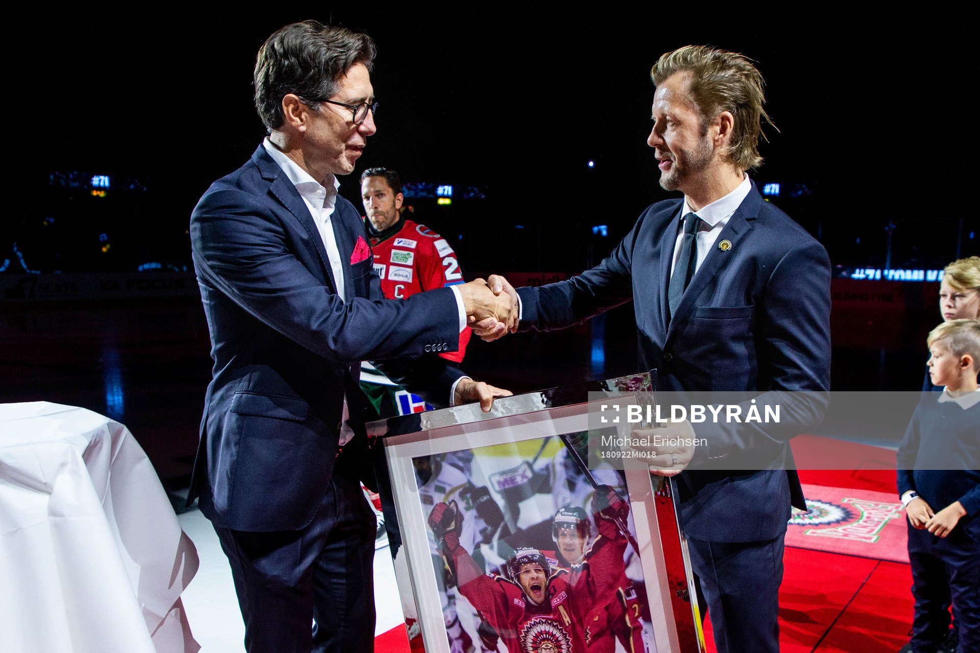 Tomi Kallio hyllas innan ishockeymatchen i SHL mellan