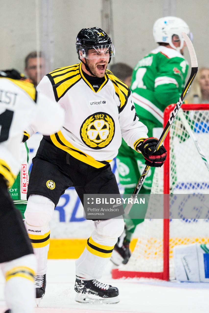 Brynäs Robert Kousal jublar