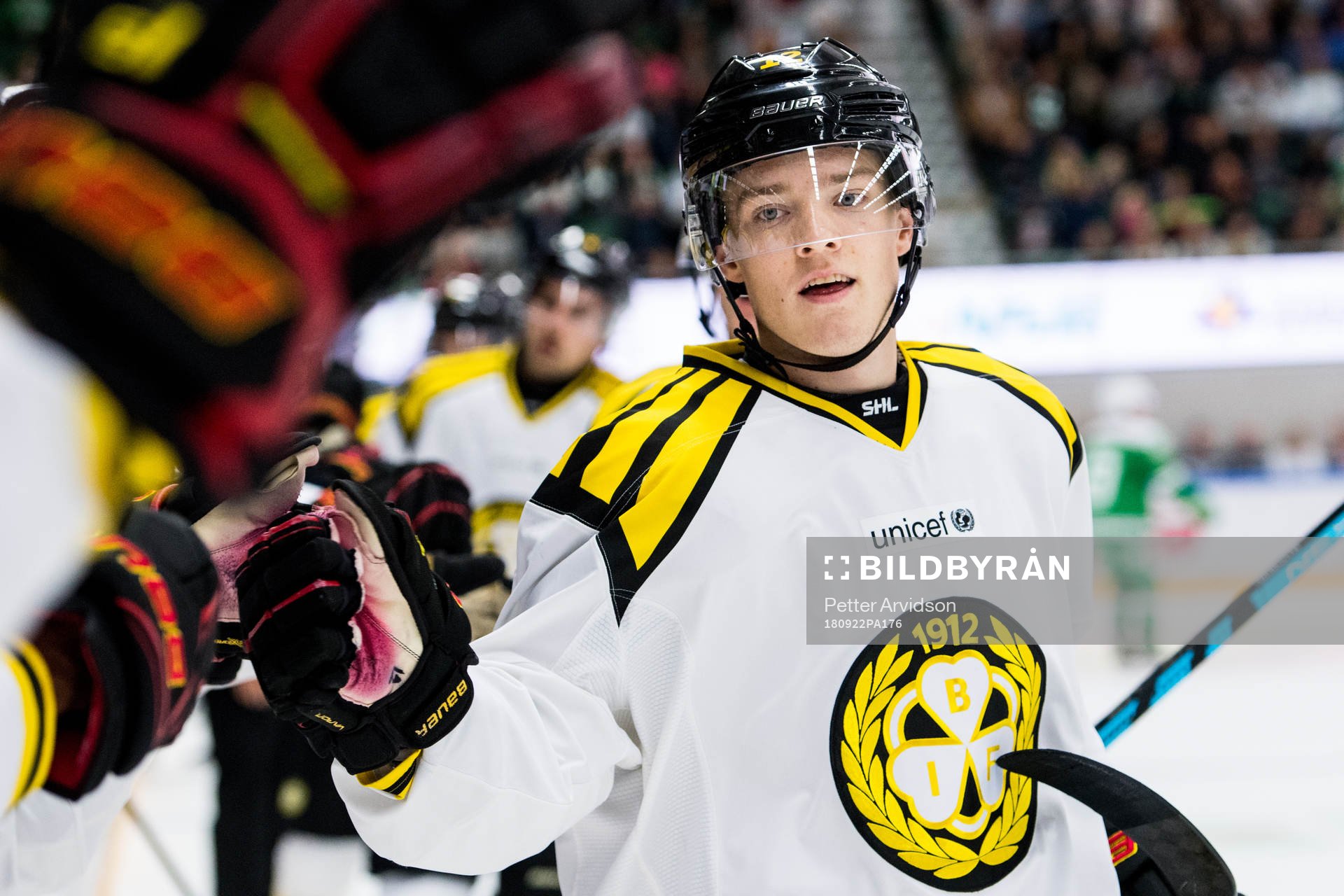 Brynäs Samuel Asklöf jublar