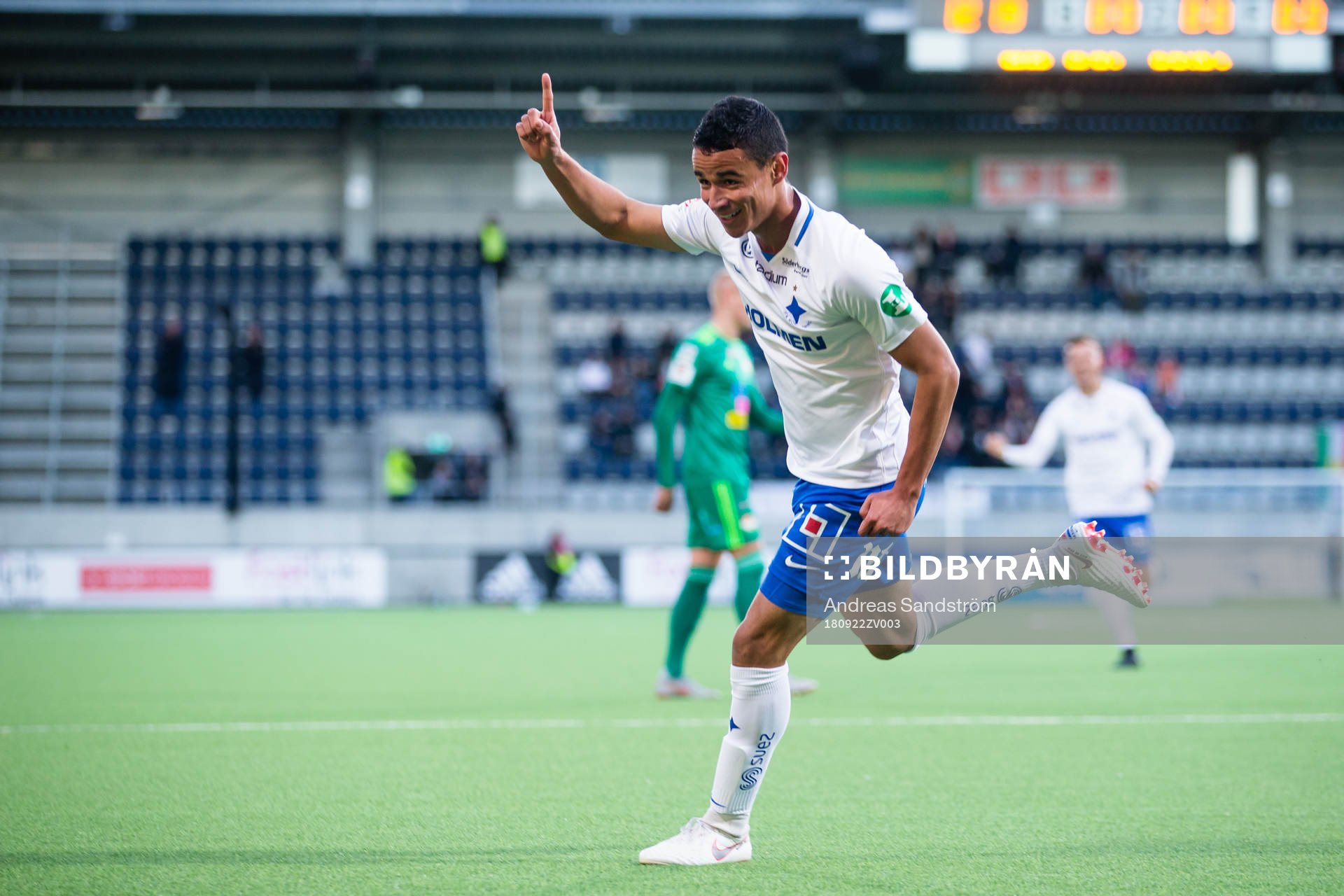 Norrköpings Ian Smith gör 0-1 och jublar under fotbollsmatchen i Allsvenskan mellan Dalkurd och Norrköping den 22 september 2018 i Stockholm. 