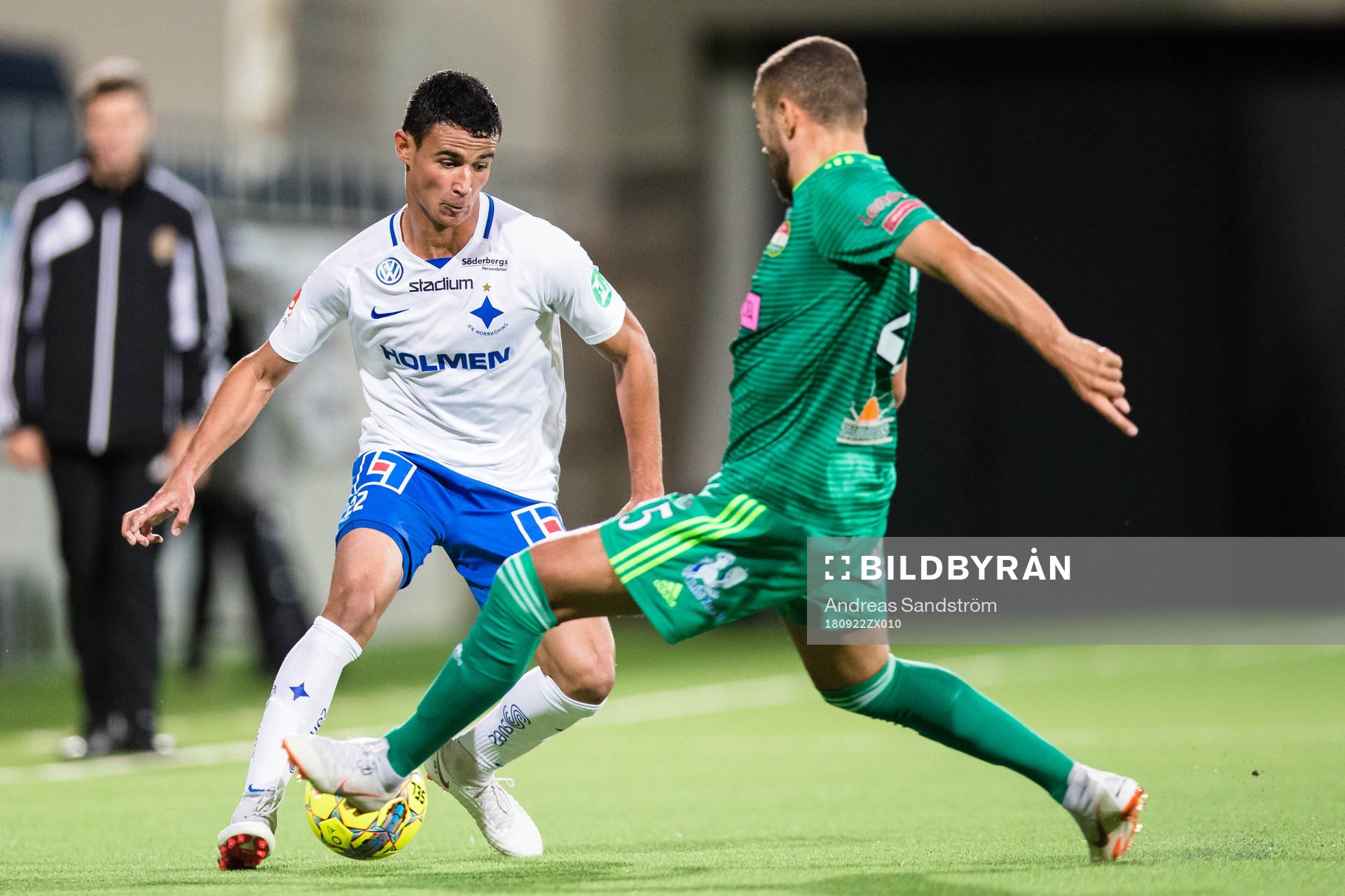 Norrköpings Ian Smith utmanar Dalkurds Malkolm Moenza