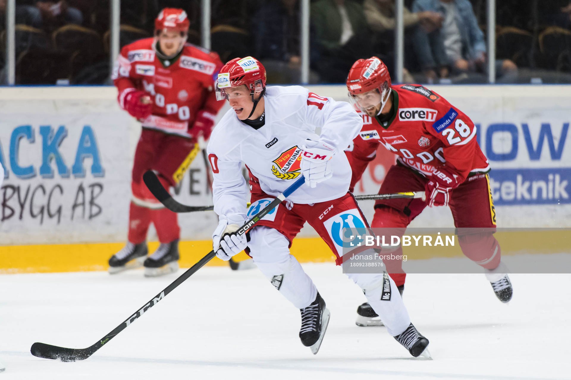 Almtunas Simon Johansson och Modos Johan Eriksson