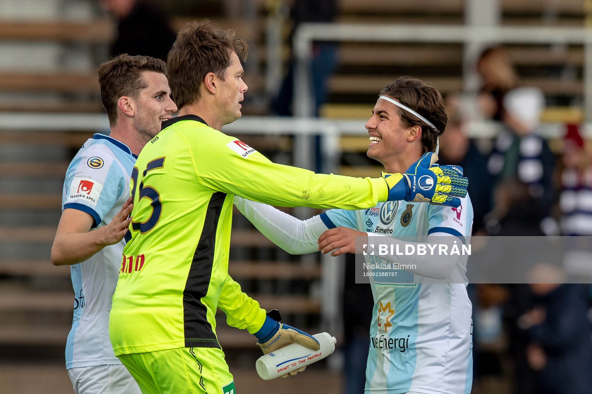Gefles målvakt Mattias Hugosson och Melvin Mårtensson