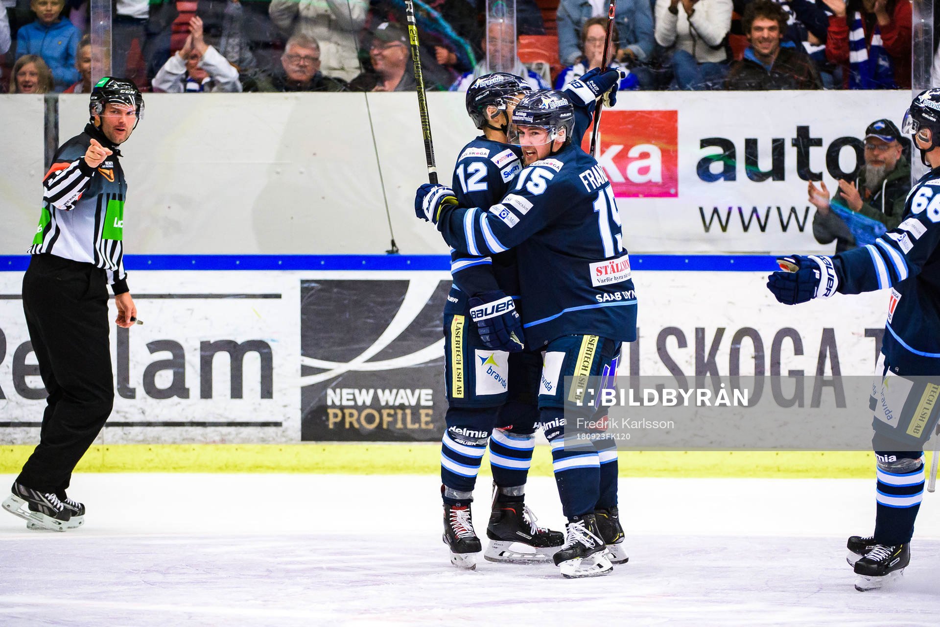 Karlskogas Gustaf Thorell och Gustaf Franzén jublar