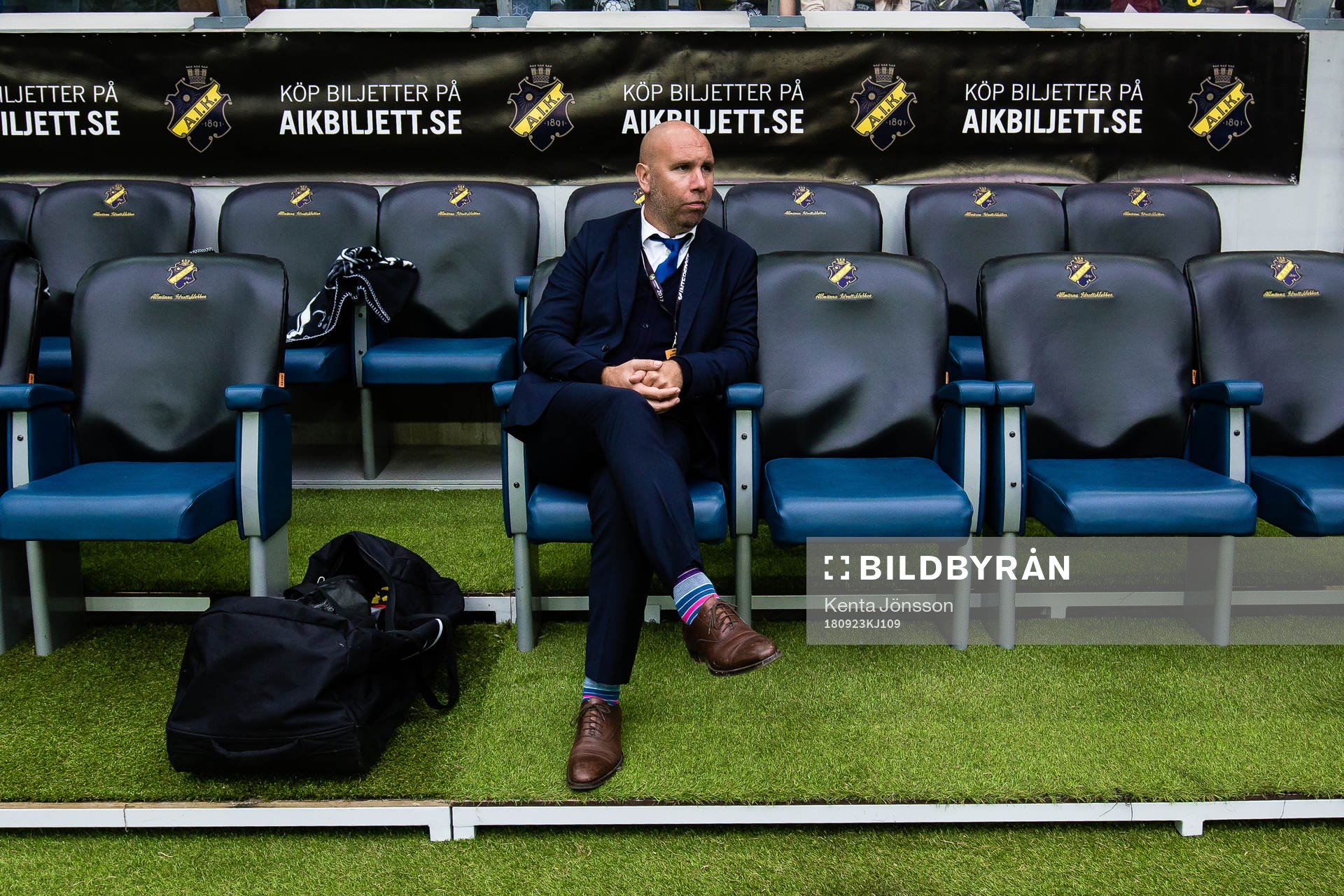 Hammarbys scout Mikael Hjelmberg innan fotbollsmatchen i