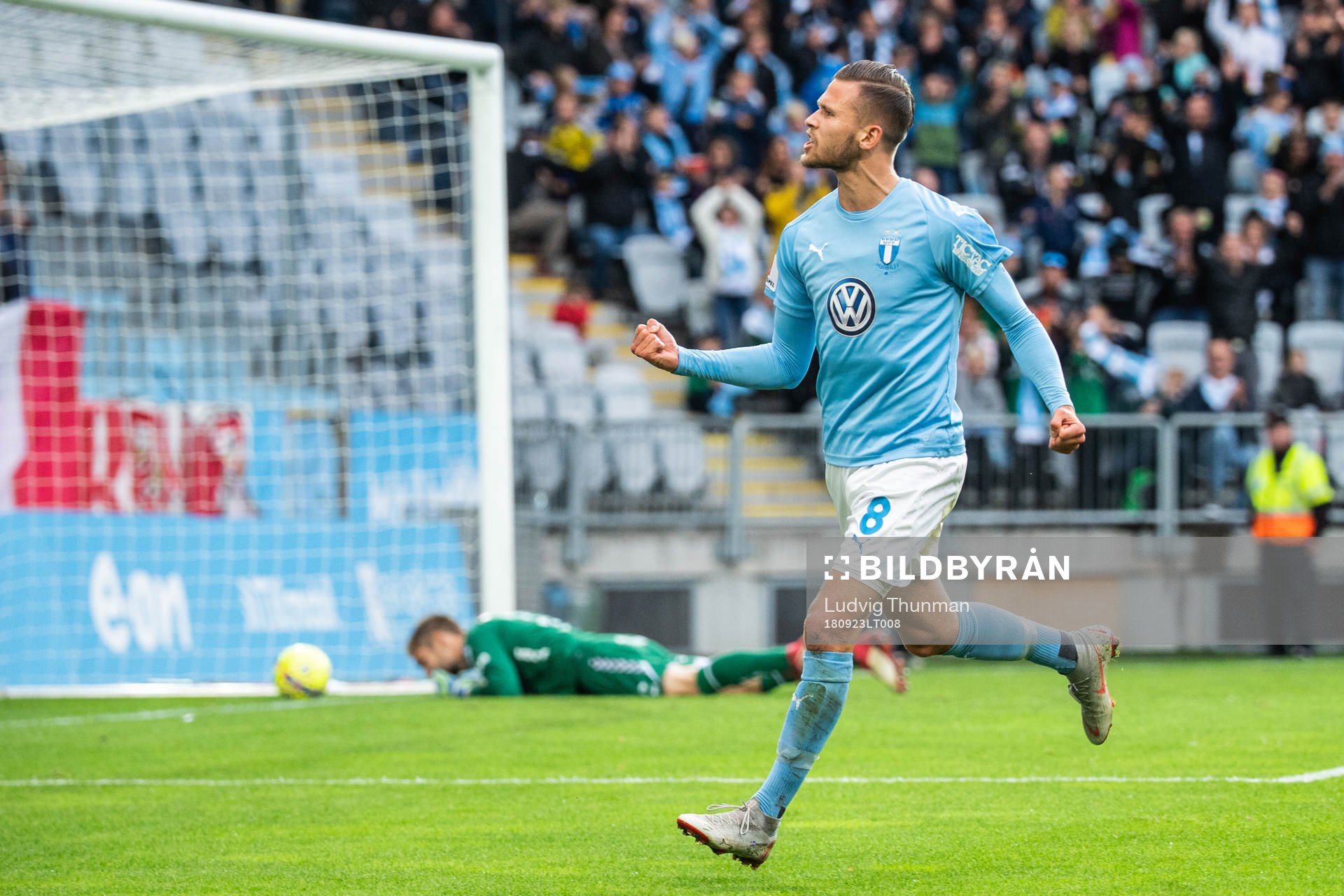Malmö FFs Arnór Ingvi Traustason jublar