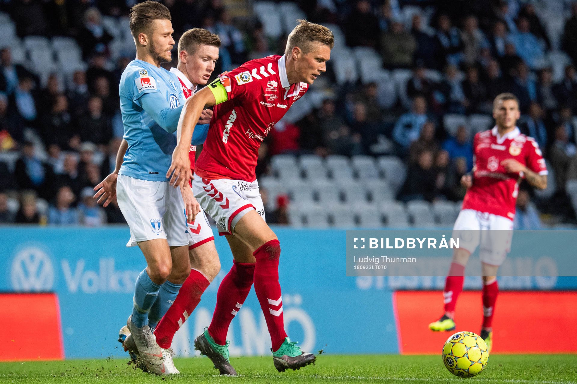 Kalmars Viktor Elm och Malmö FFs Arnór Ingvi Traustason