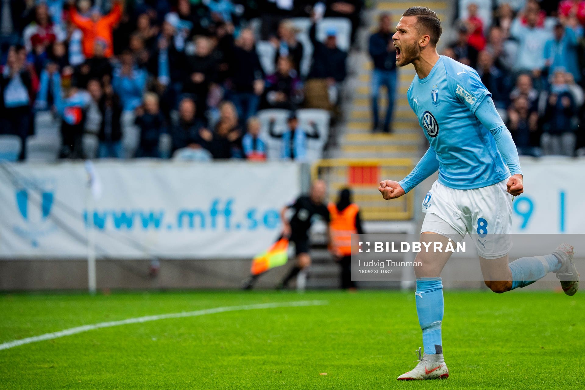 Malmö FFs Arnór Ingvi Traustason jublar