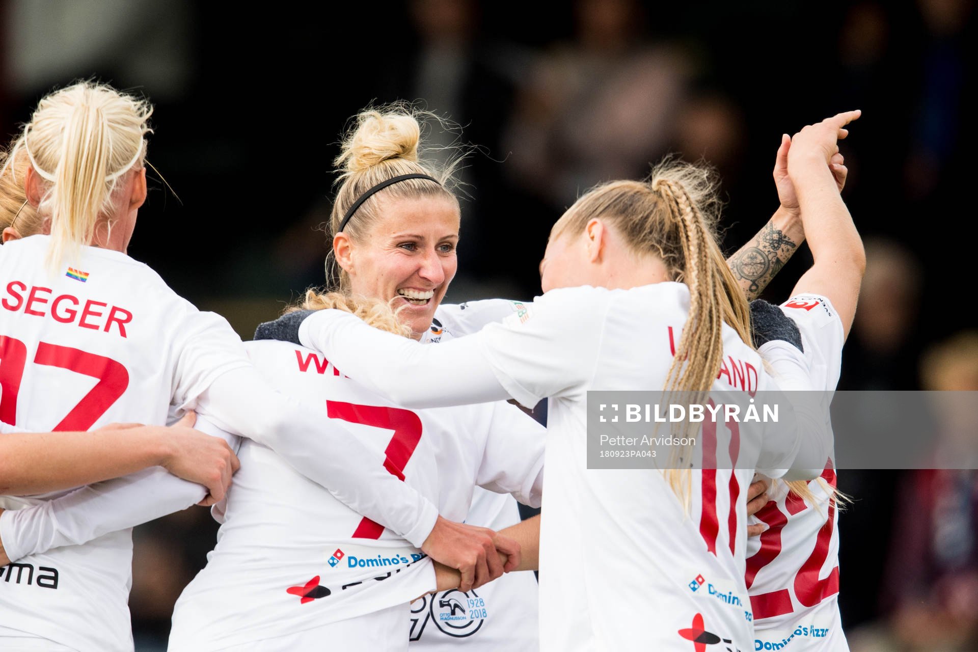 Rosengårds Anja Mittag jublar med lagkamrater